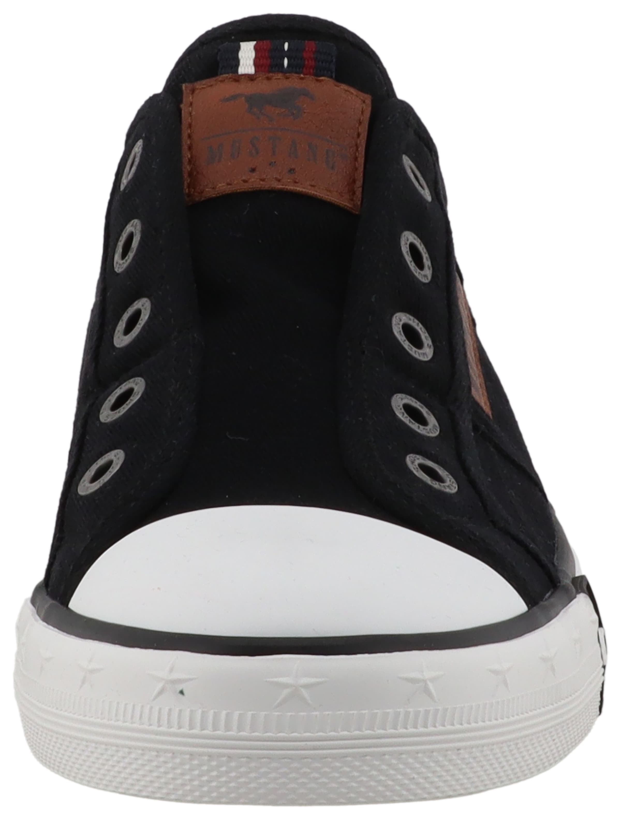 Mustang Shoes Slip-On Sneaker »Winona«  Freizeitschuh, Slipper, Halbschuh mit Logo-Aufnähern