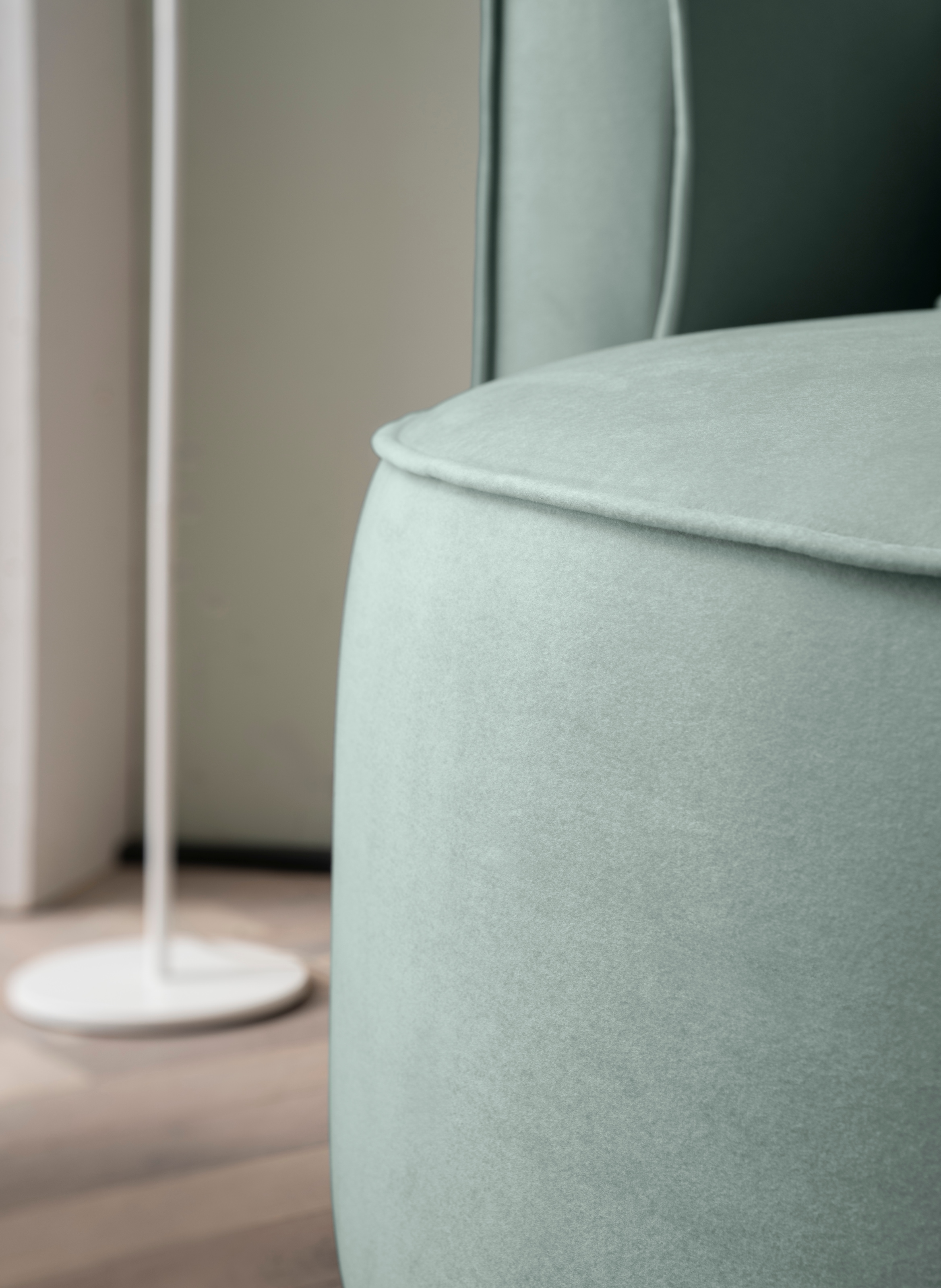 LeGer Home by Lena Gercke XXL-Sessel »Isalie, Lesesessel, Loveseat, inklusive Zierkissen«, extra große Sitzfläche, optional mit Hocker, moderne Farben