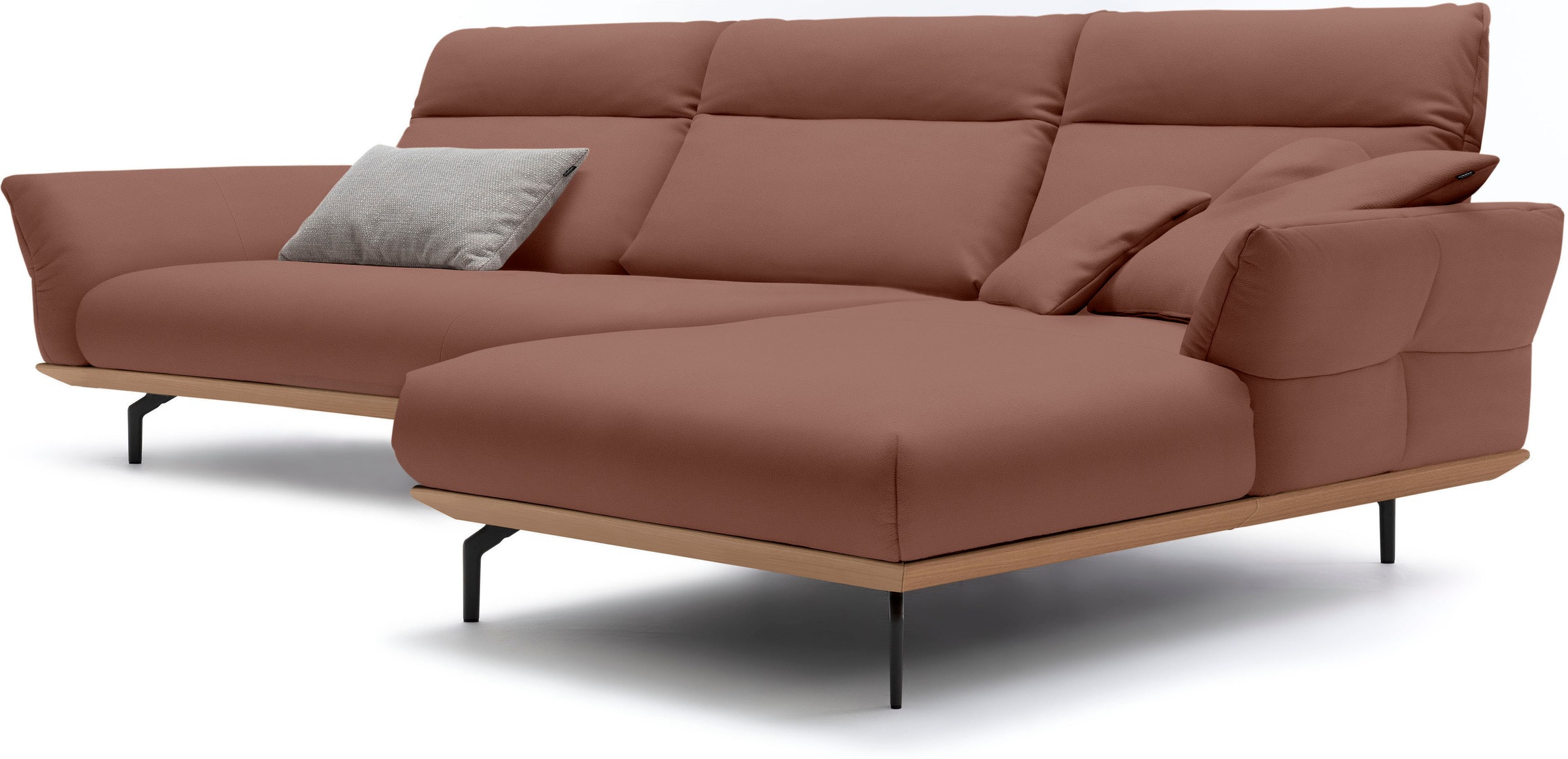 Creation BY ROLF BENZ Ecksofa »hs.460«, Sockel in Eiche, Winkelfüße in Umbragrau, Breite 338 cm