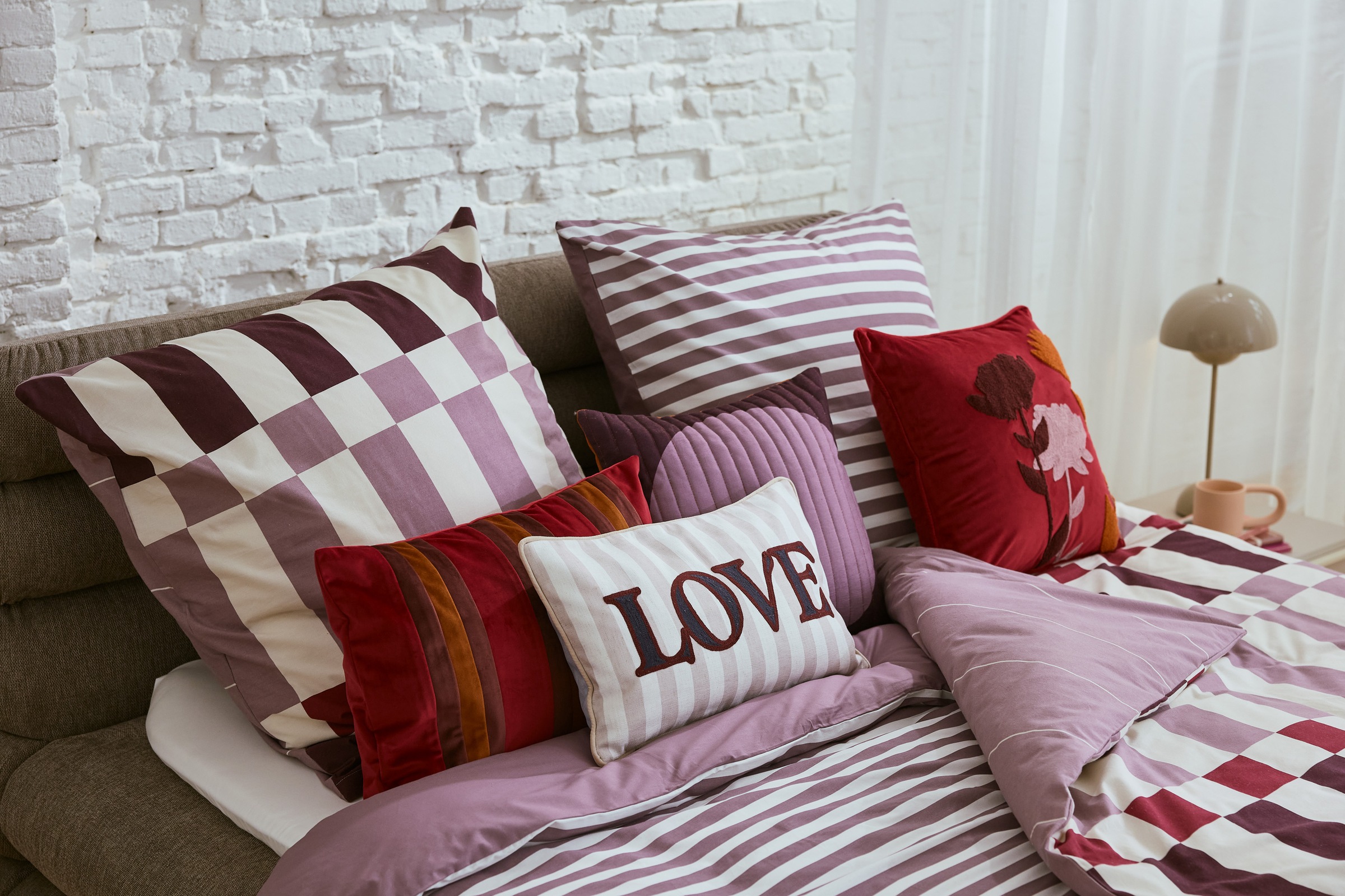 TOM TAILOR HOME Dekokissen »Love«, mit Leinenanteil