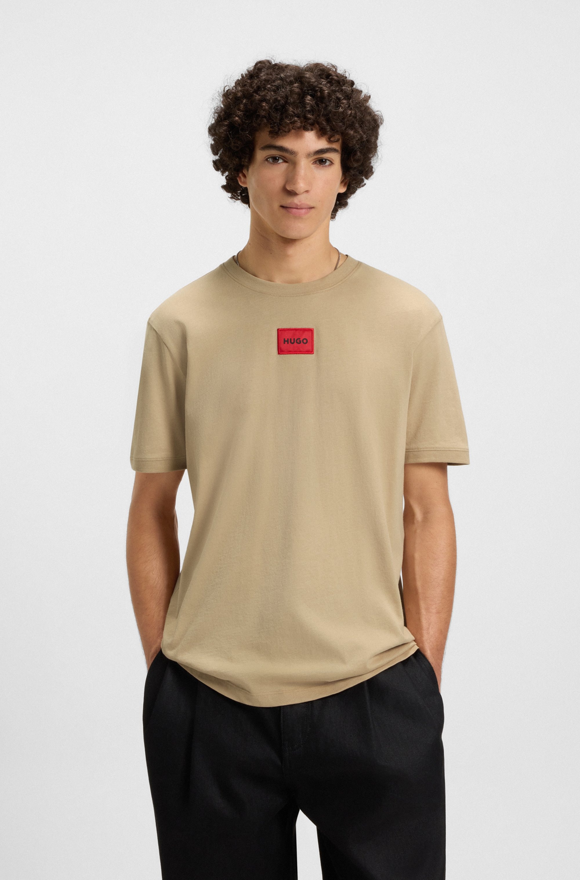 HUGO T-Shirt »Diragolino« Rundhalsausschnitt, Regular Fit, Logo-Label