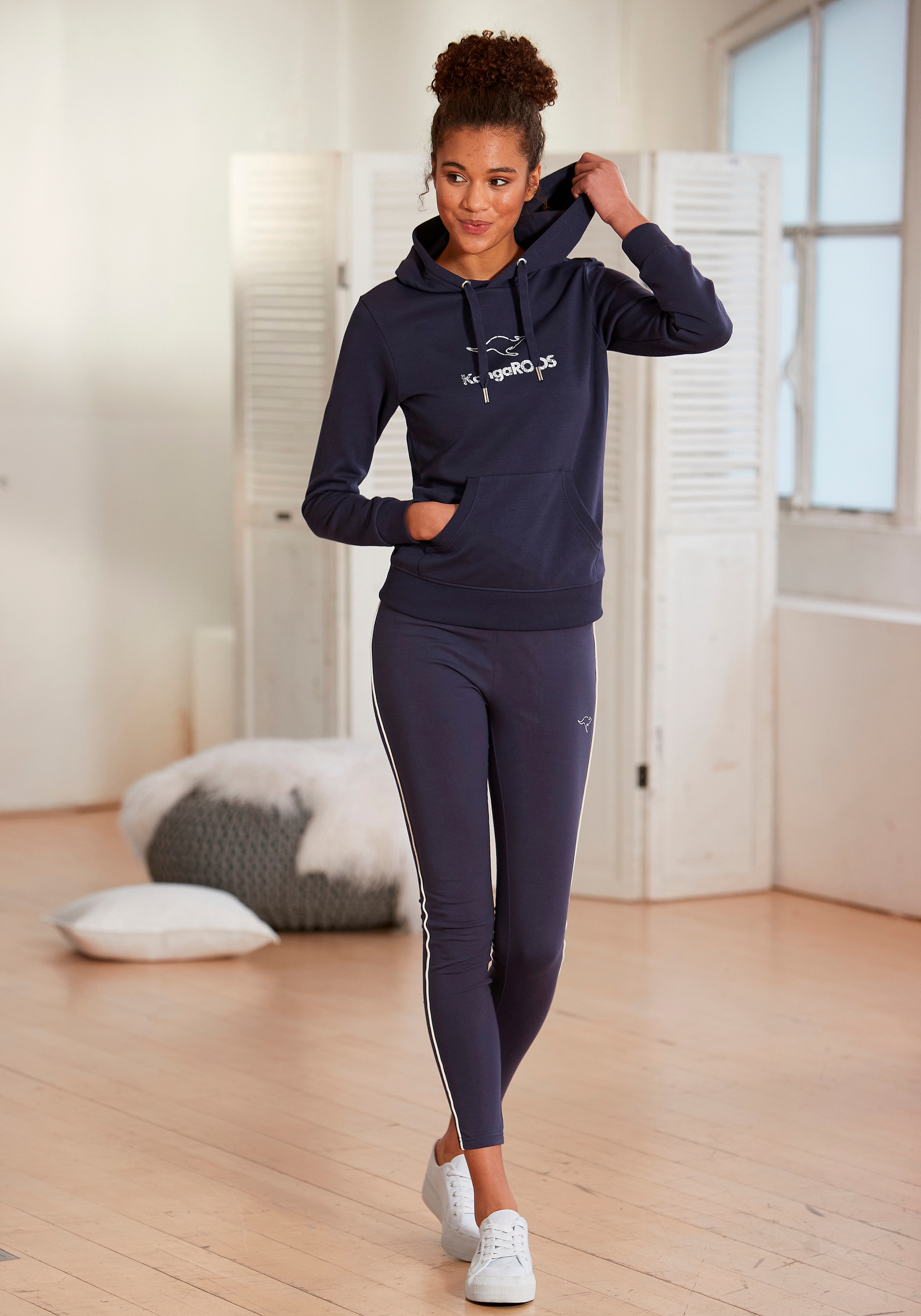 KangaROOS Hoodie, mit Kängurutasche, Loungewear, Loungeanzug
