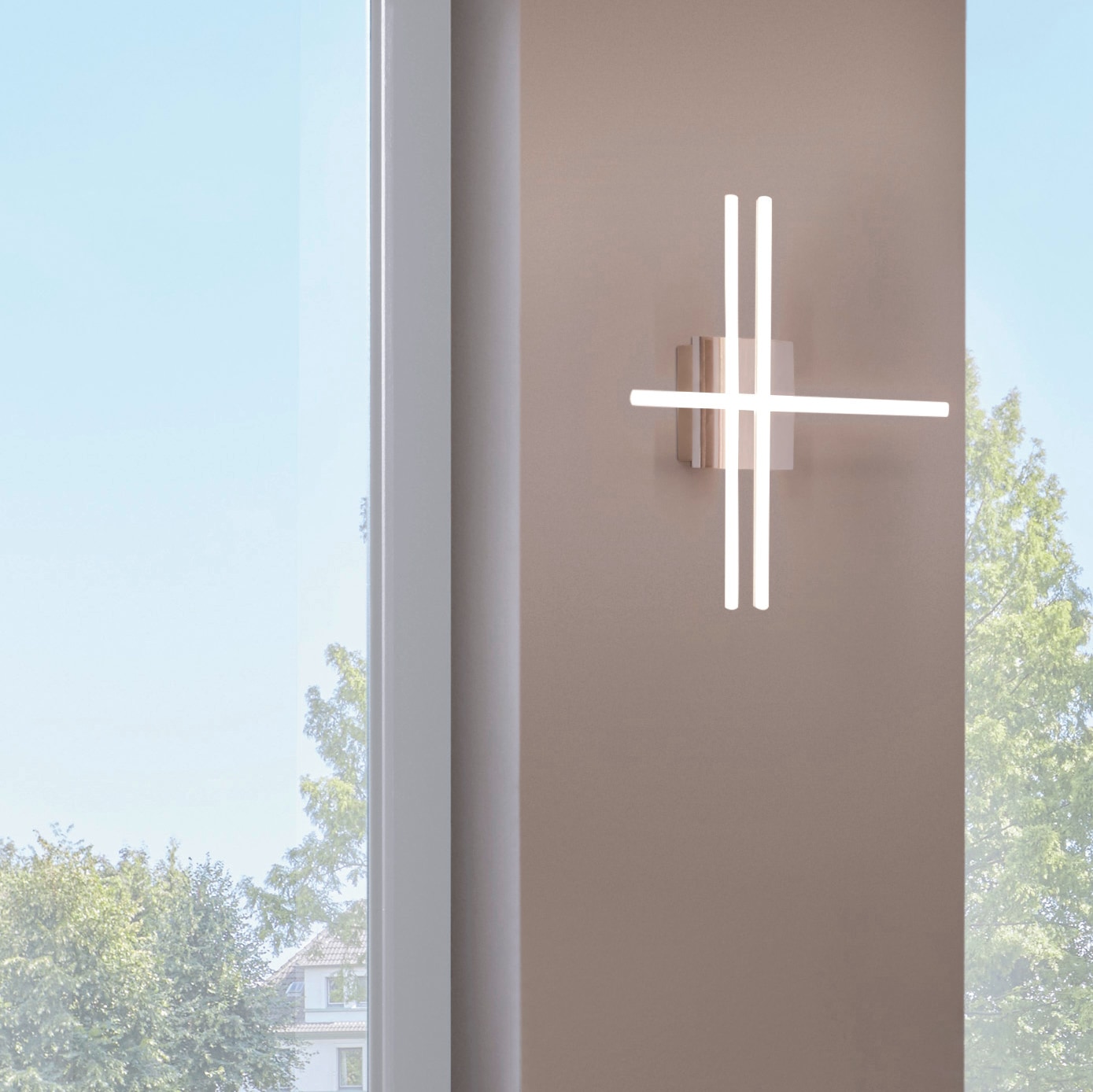 EGLO Deckenleuchte »LASANA 1 Deckenlampe, chrom, weiß, schlanke Bauform, Wohnzimmerlampe«, 1 flammig, Leuchtmittel LED-Board | LED fest integriert, Esszimmer, Küche, Schlafzimmer, modern, minimalistisch, 50x16x9,5cm