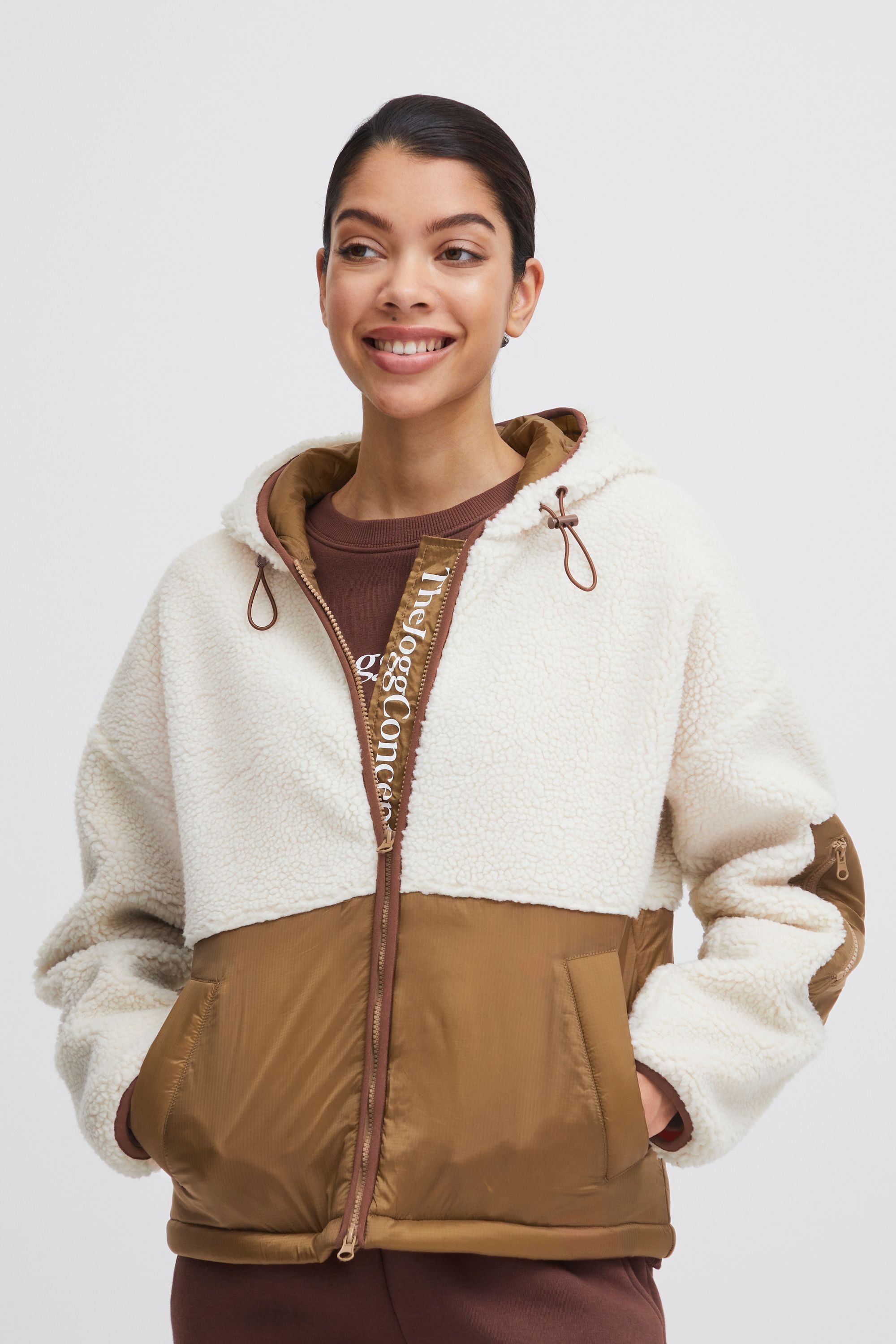 TheJoggConcept Outdoorjacke »Outdoorjacke JCBerri«, mit Kapuze