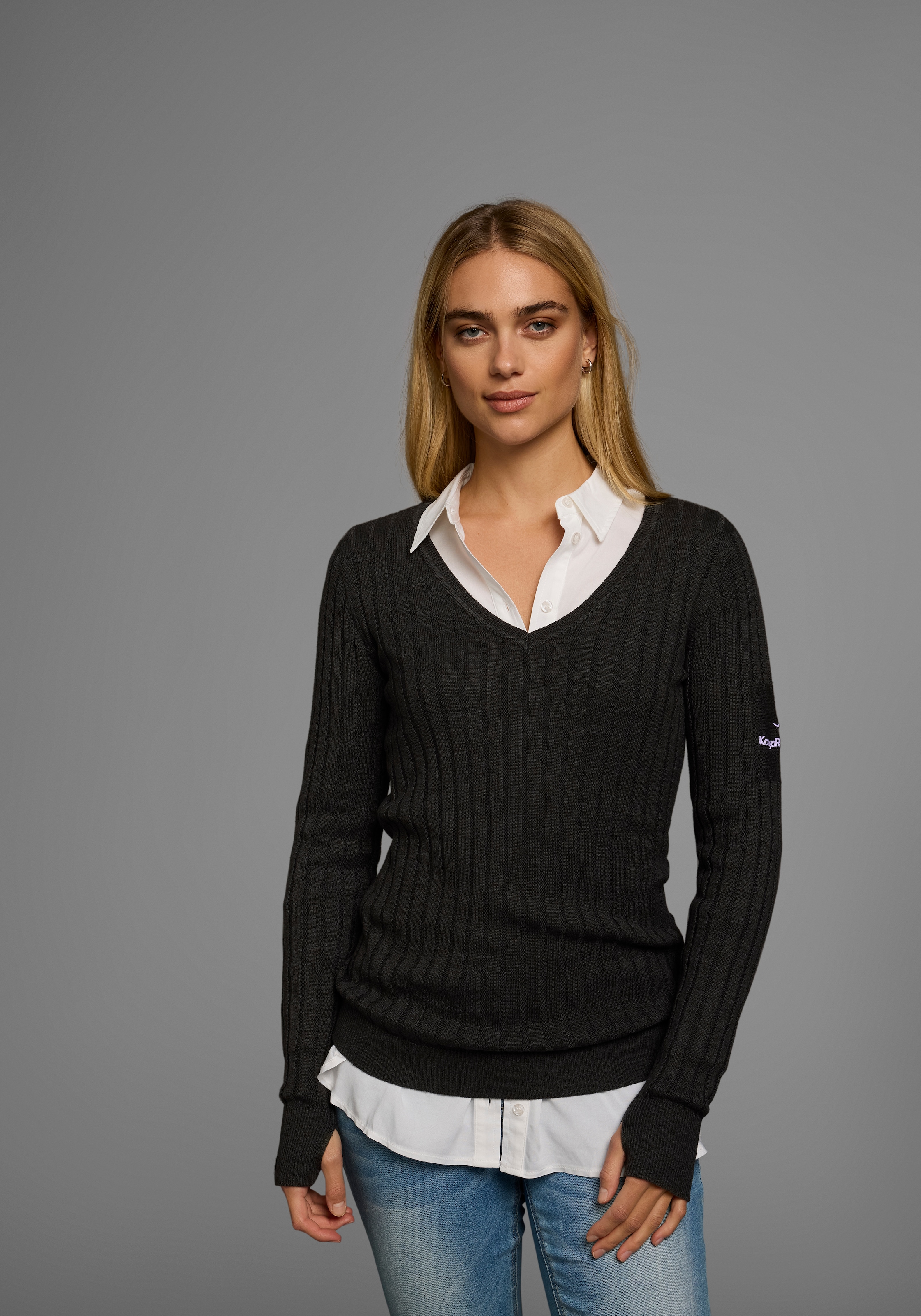 KangaROOS V-Ausschnitt-Pullover, in breit geripptem Feinstrick