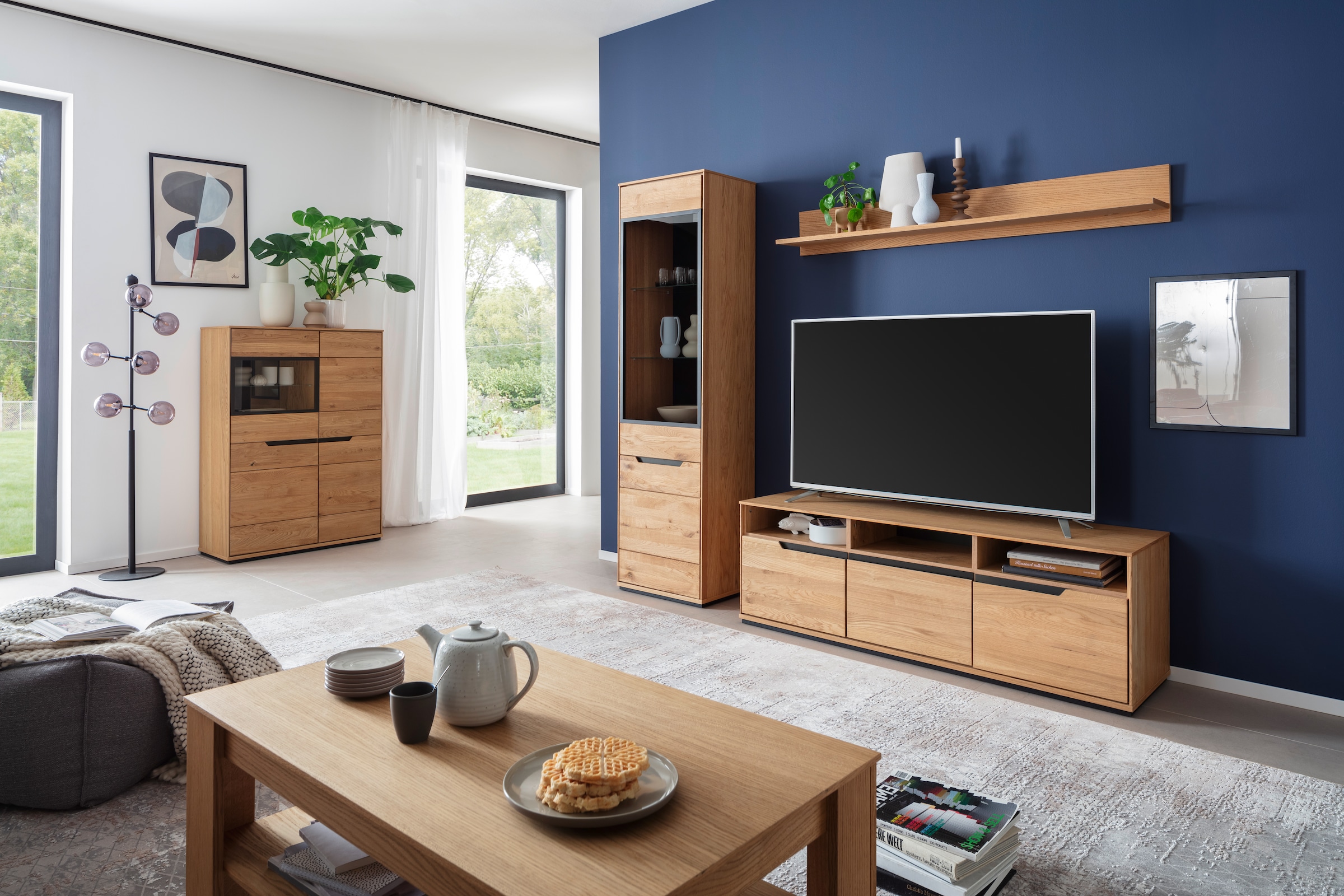 MCA living Wohnwand »Araya Wohnkombination I«, (Komplett-Set, 4 St., optional: Glaskantenbeleuchtung), Schubkästen/ Türen gedämpft