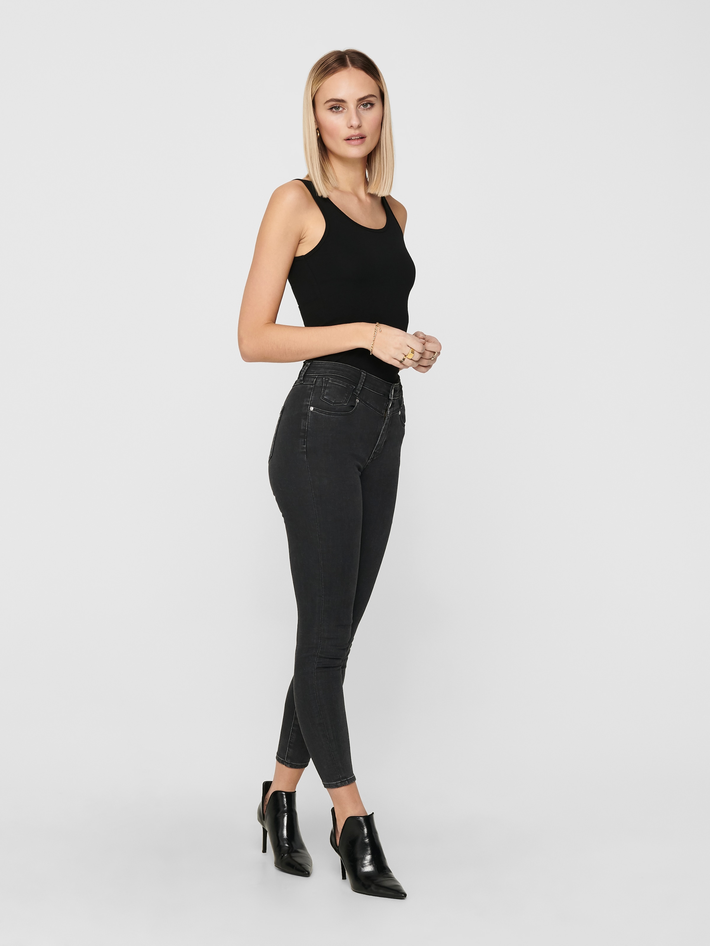 ONLY Longtop »ONLLIVE – Tanktop mit figurbetontem Schnitt und Stretch«, unifarben, modisch, sehr figurbetont, Baumwollmischung, Rundhals