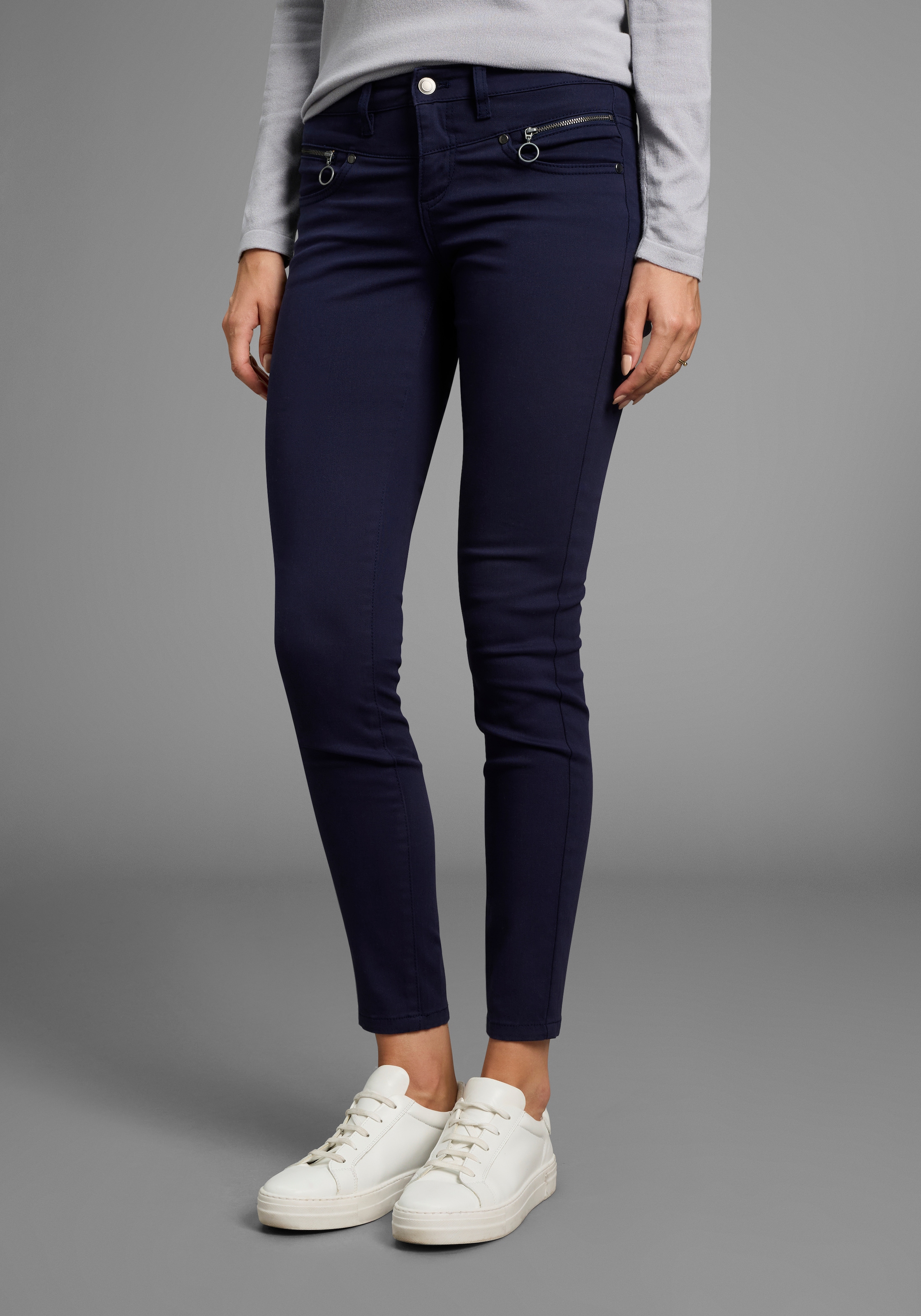 Delmao Damen 5-Pocket-Hose mit Reißverschluss-Details in blau, Größe 38