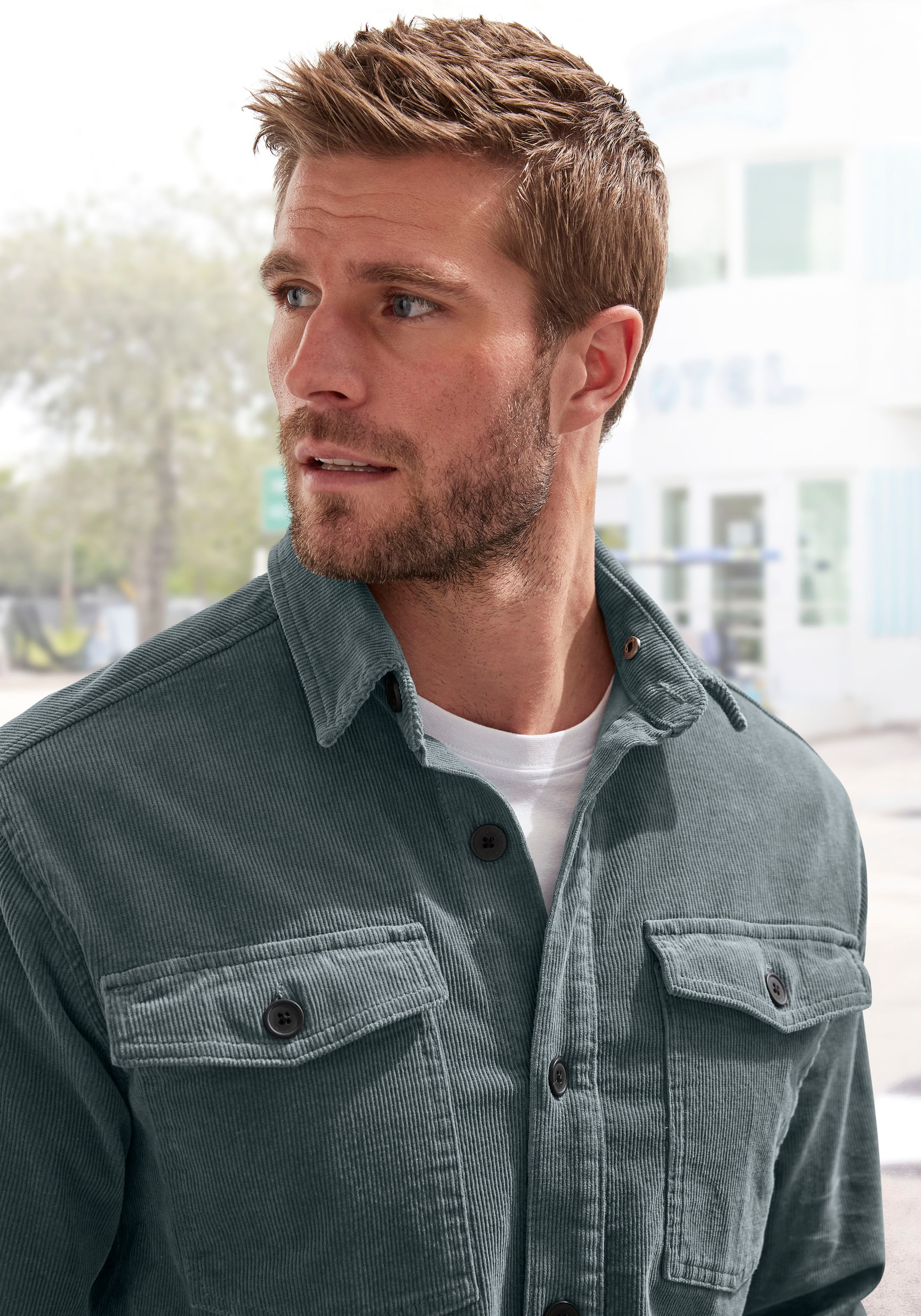 John Devin Hemdjacke, modernes Overshirt, Regularfit mit aufgesetzten Taschen