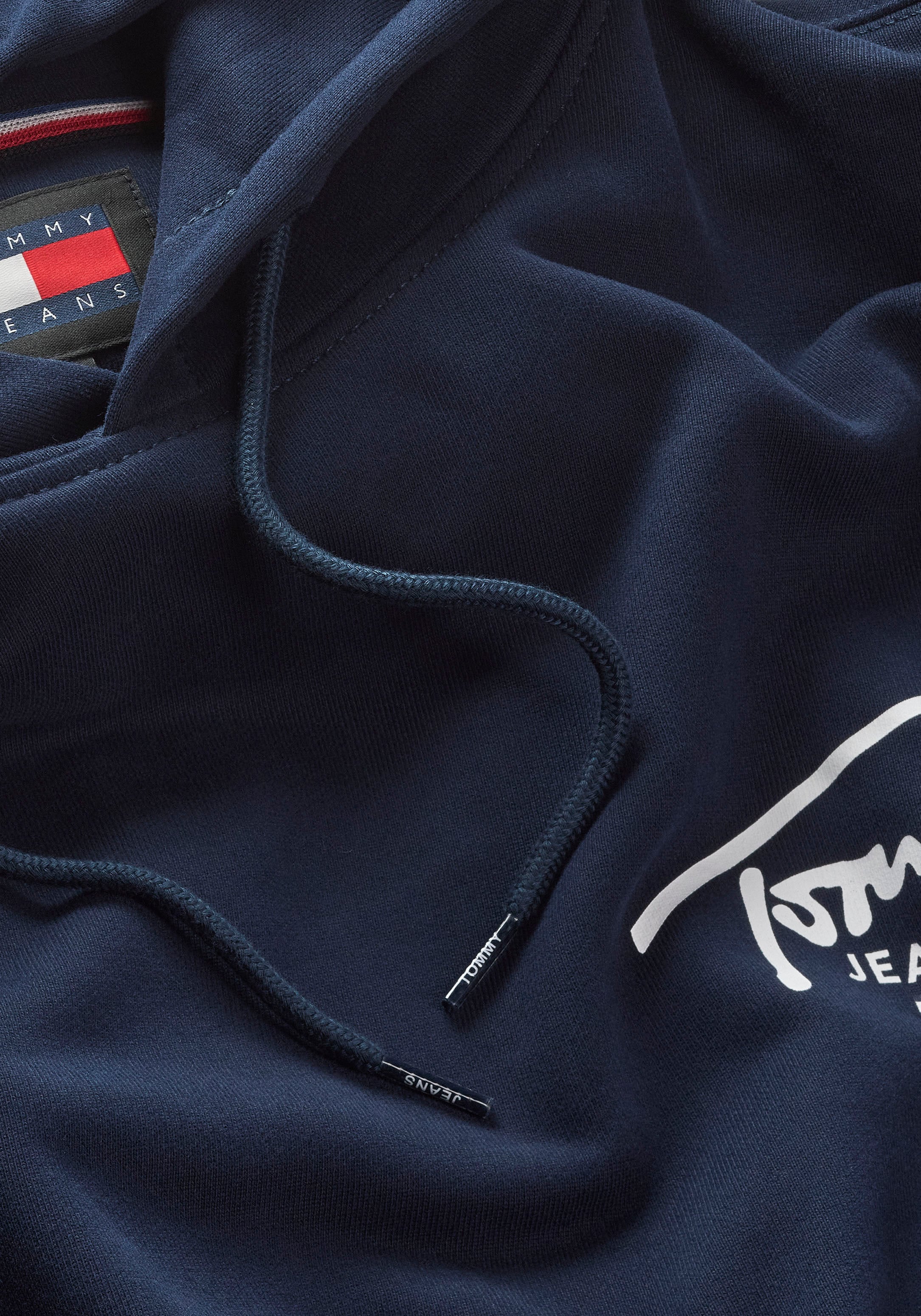 Tommy Jeans Plus Kapuzensweatshirt »TJM REG ENTRY GRAPHIC HOODIE EXT«, Große Größen mit Logoprägung