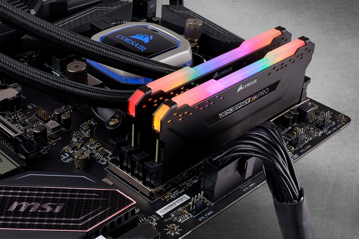 Corsair PC-Arbeitsspeicher »VENGEANCE® RGB PRO 32 GB (2 x 16 GB) DDR4 DRAM 3.600 MHz C18«