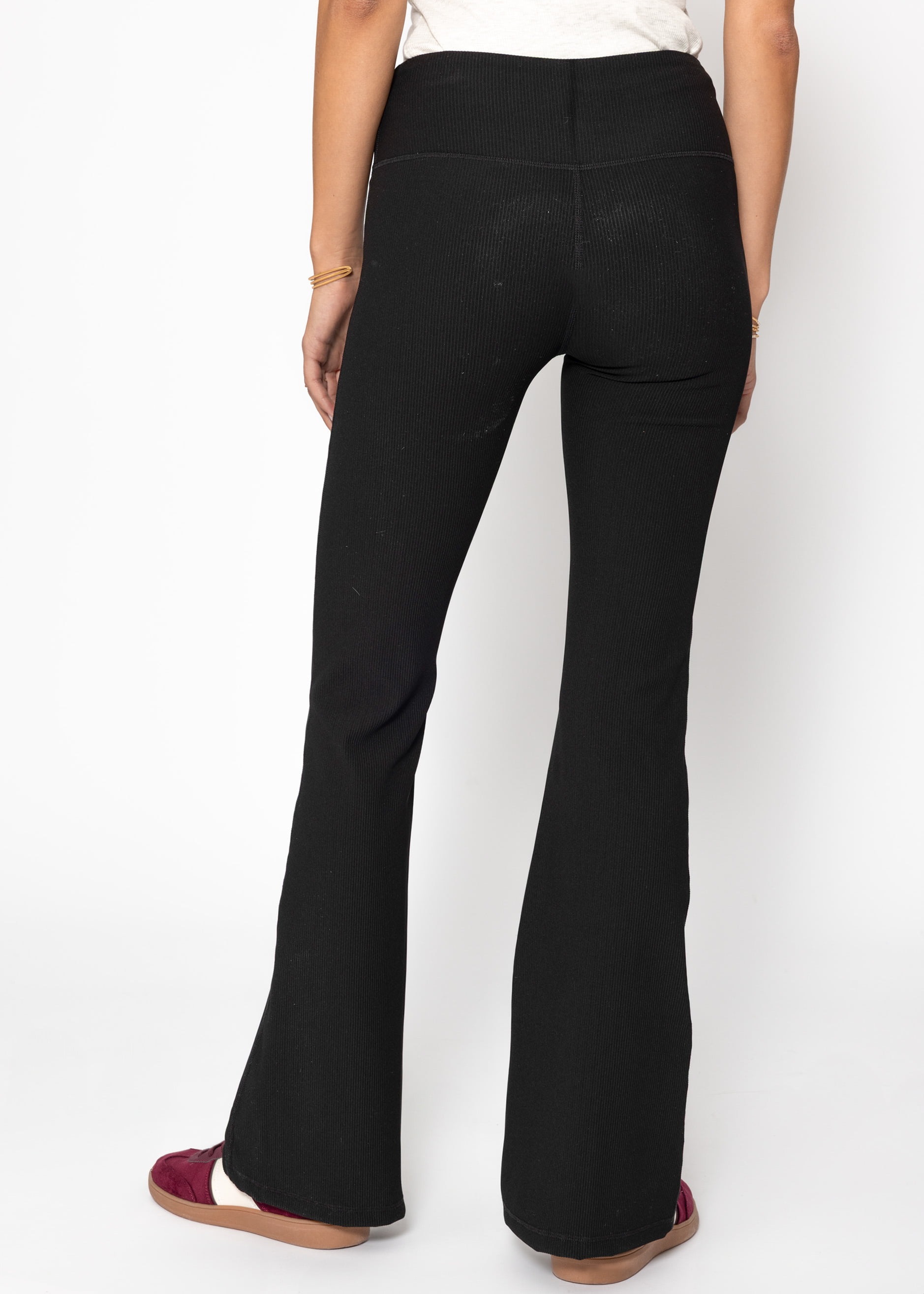 SASSYCLASSY Leggings »Flare Leggings mit Rippstruktur«  Figurbetonte High Waist Damen Leggings in Flare-Stil mit Rippstruktur