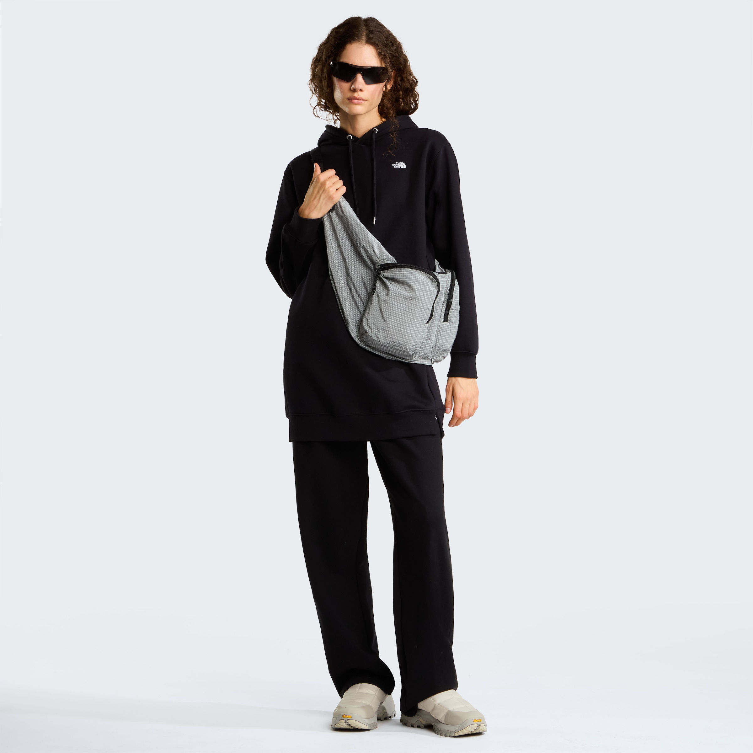 The North Face Sweatkleid »W ESSENTIAL SD RLX HOODED DRESS«
