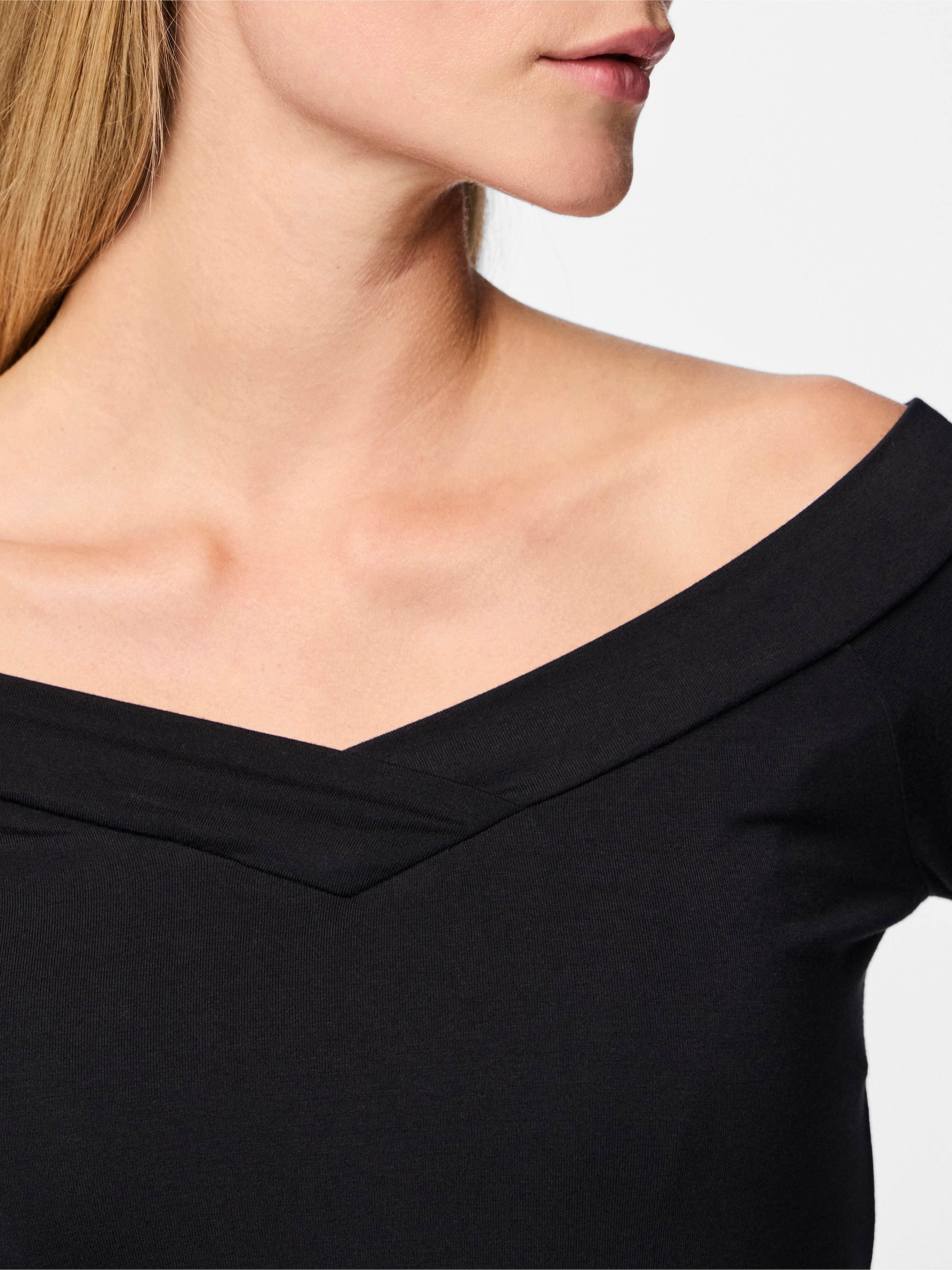 pieces Langarmshirt »PCMALIVA LS OFF SHOULDER V-NECK TOP NOOS«
