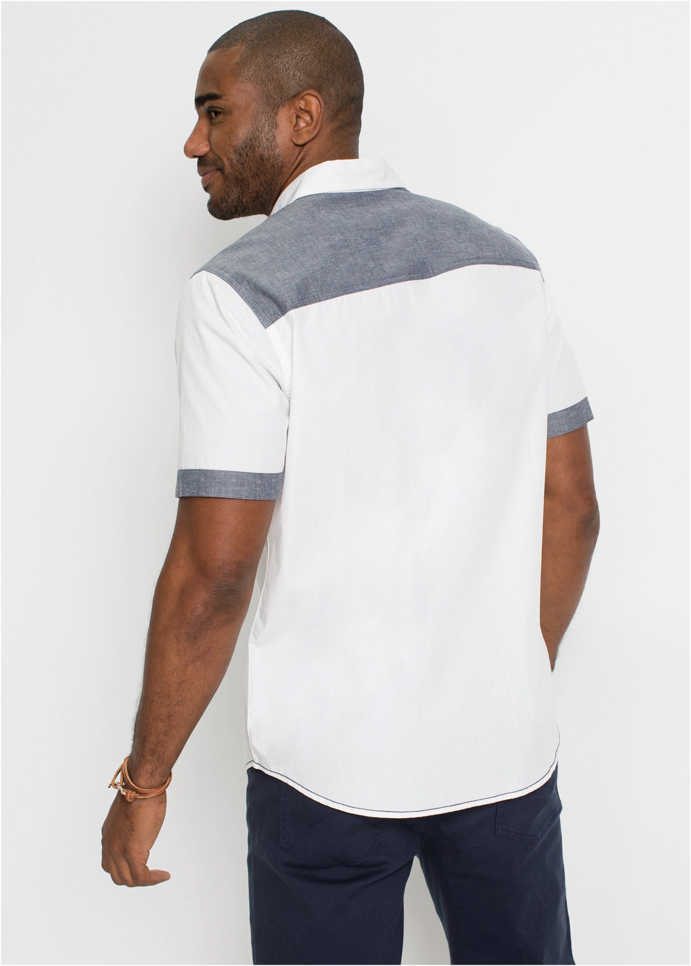 bonprix Kurzarmhemd 1 mit kurzem Arm, aus Baumwolle, mit zwei Pattentaschen