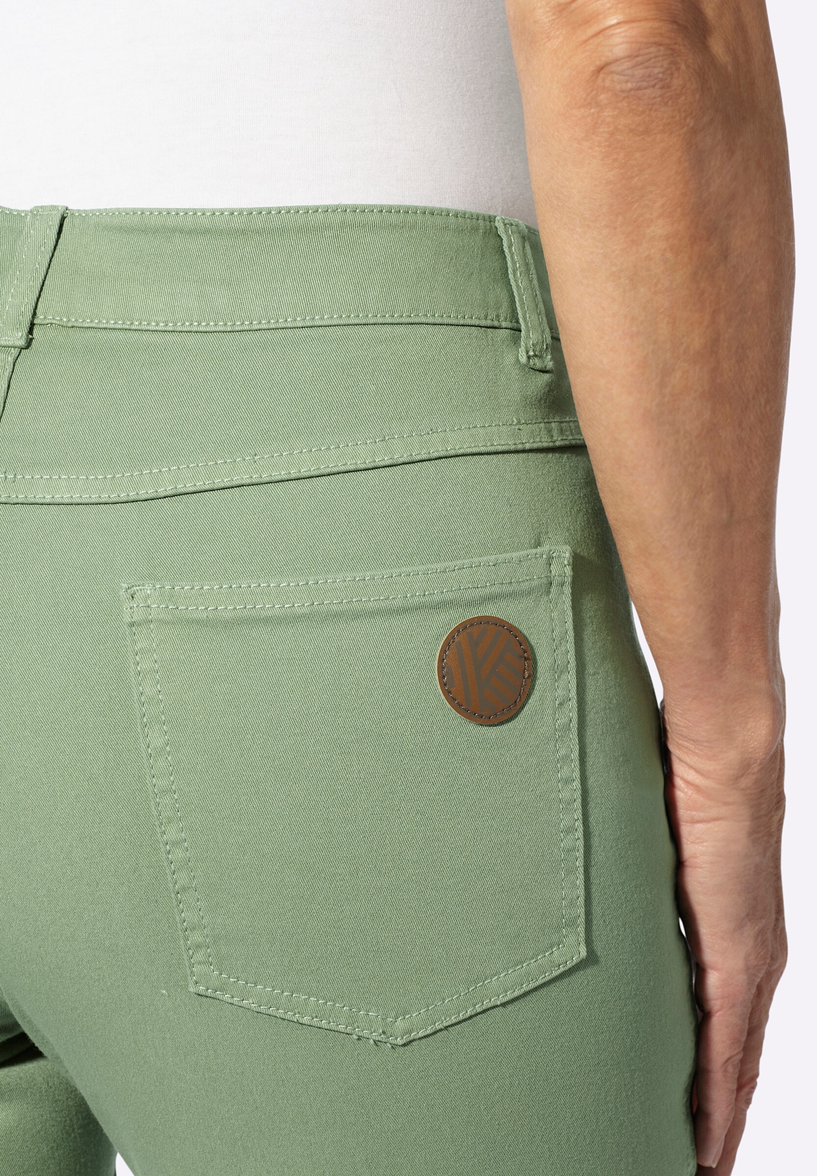 Sieh an! Bequeme Jeans »Twill-Jeans Röhrenjeans in Twill-Qualität«