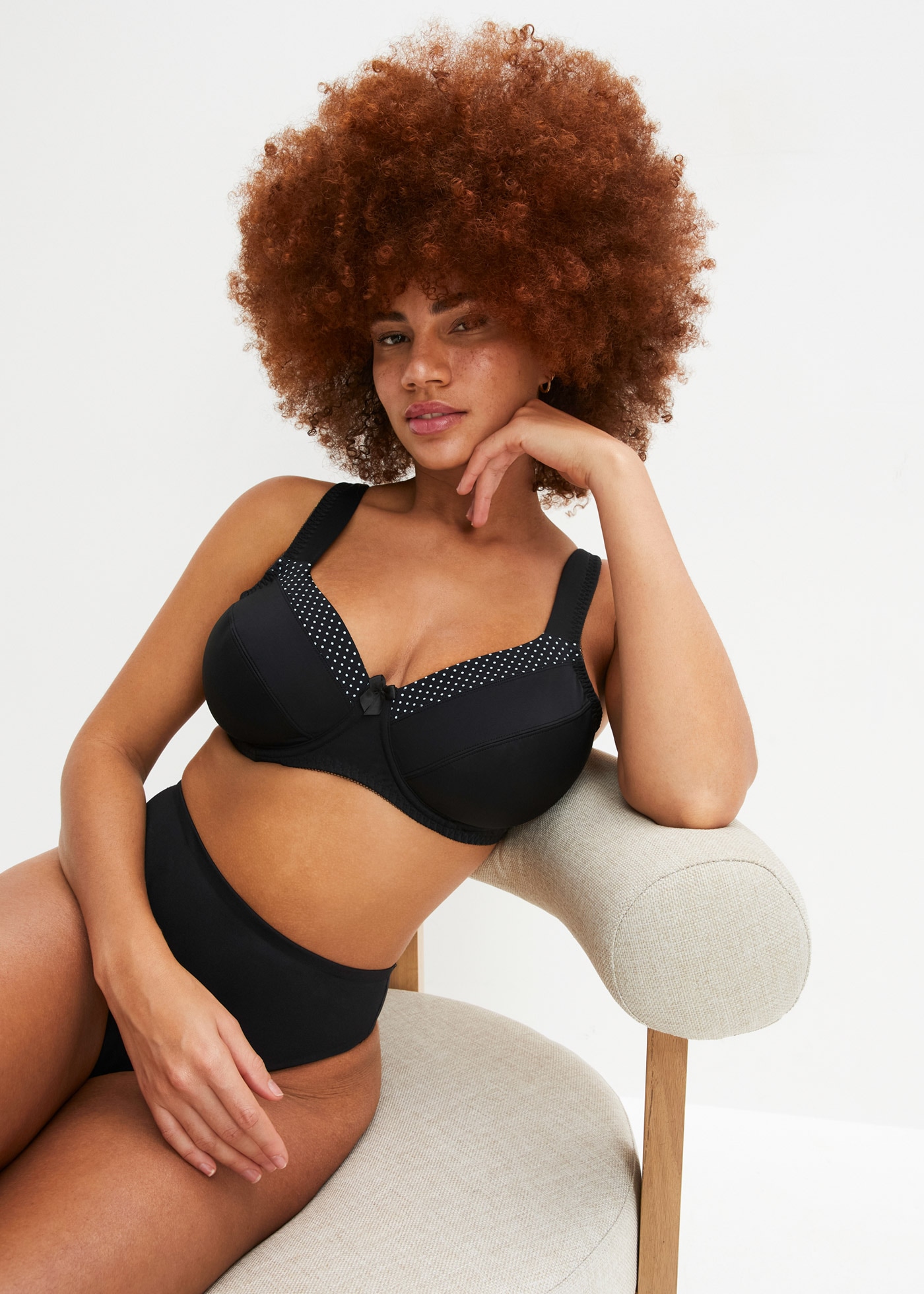 bonprix Minimizer-BH Minimizer-Passform, gepolsterte Träger, aus Polyamid und Elasthan