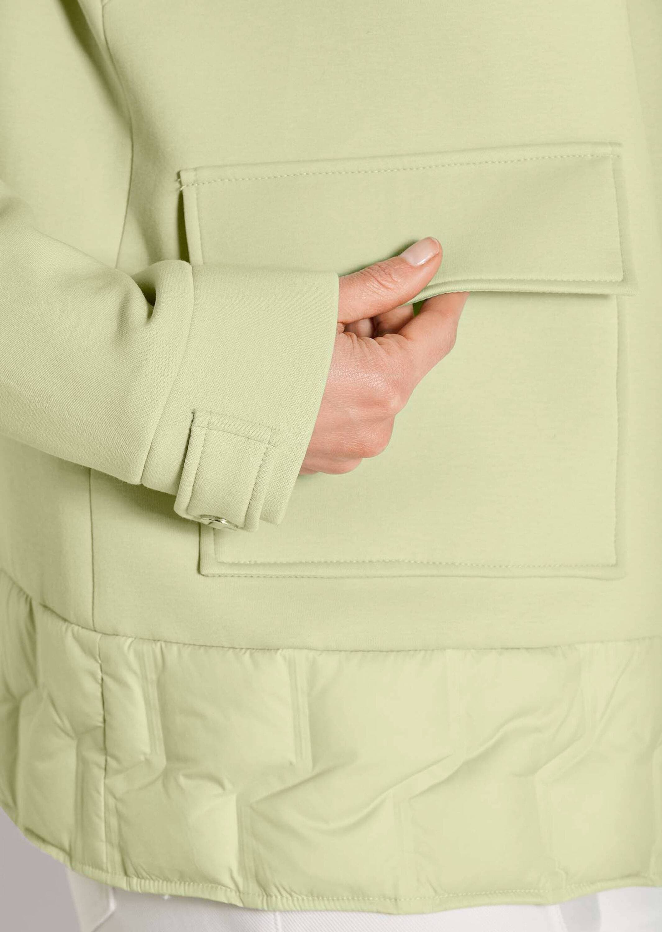 MADELEINE Kurzjacke »Scuba-Jacke Kurzjacke mit Druckknopfverschluss« Materialmix - Stepp und Scuba Jersey