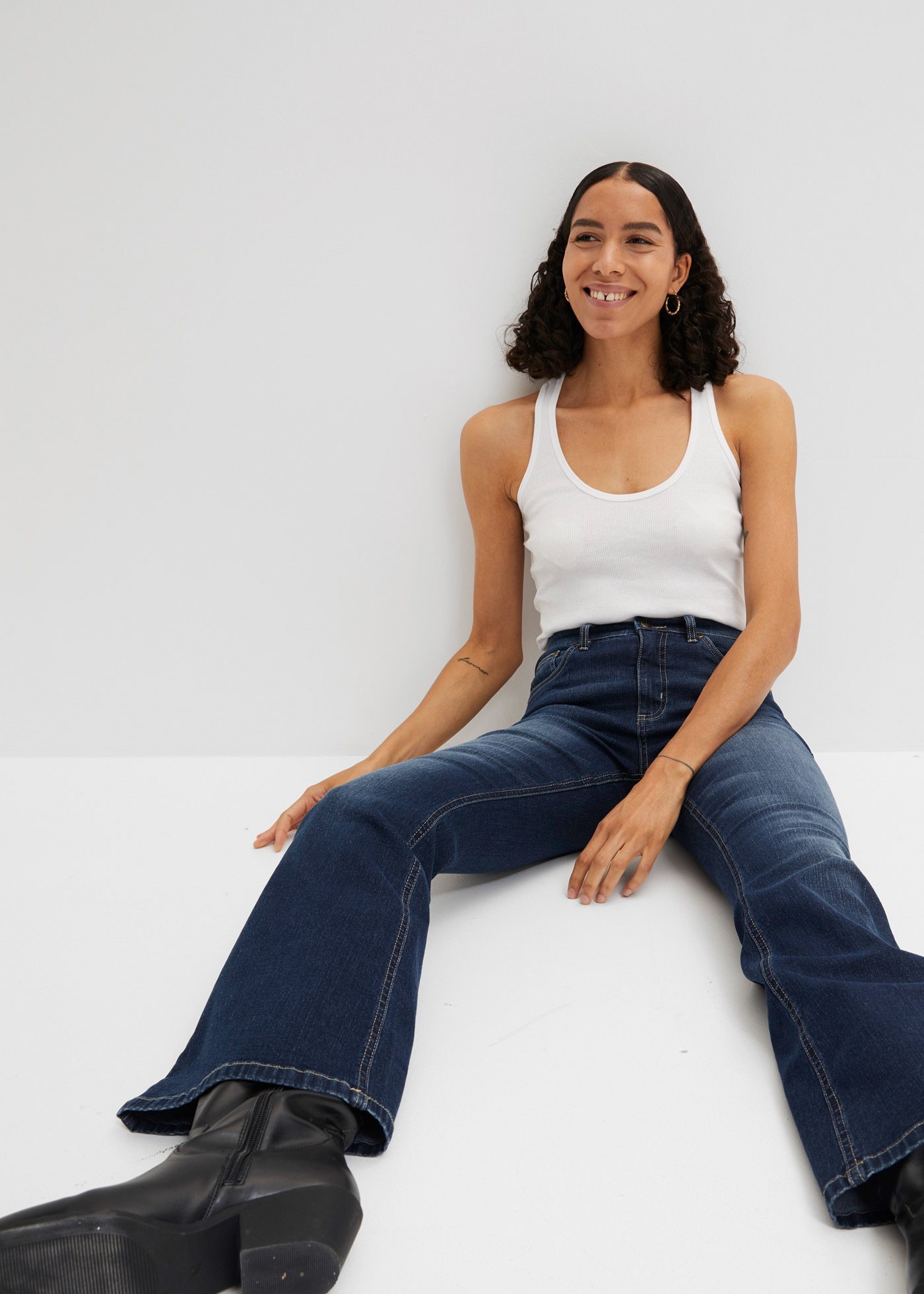 bonprix Schlagjeans Flared Jeans High Waist