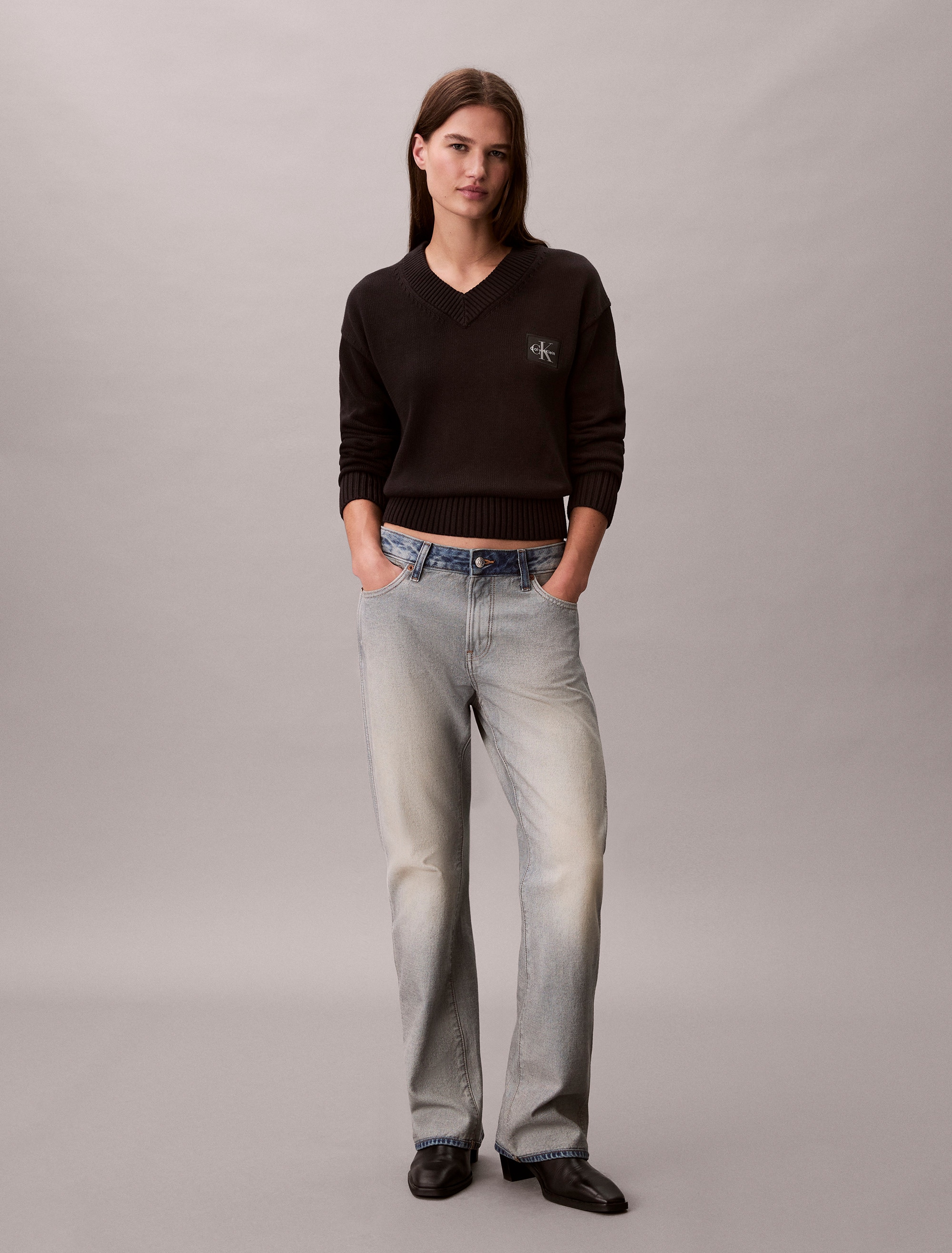 Calvin Klein Jeans V-Ausschnitt-Pullover, Feinstrick, taillenlang