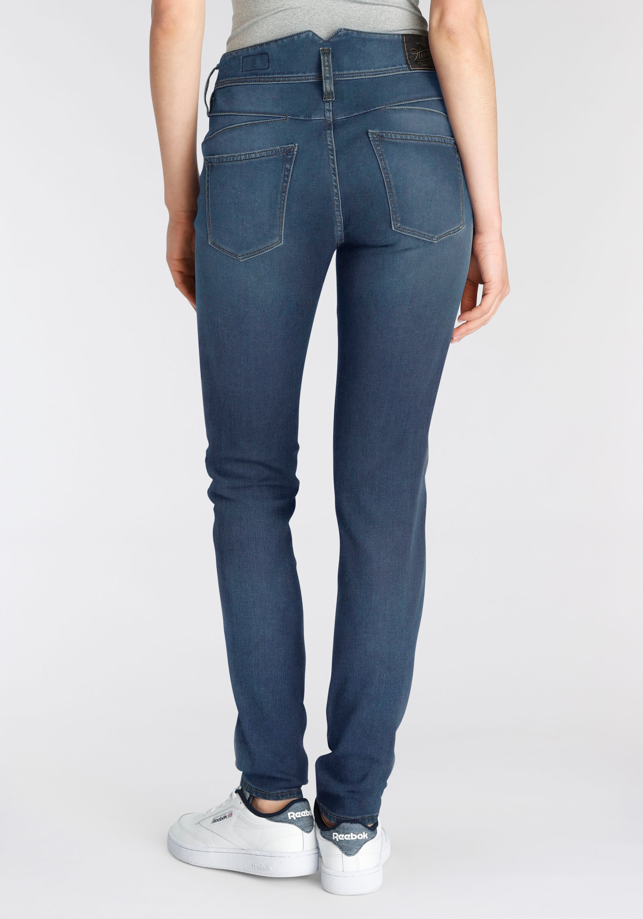 Slim-fit-Jeans »PEARL SLIM REUSED«, Nachhaltige Premium-Qualität enthält recyceltes...