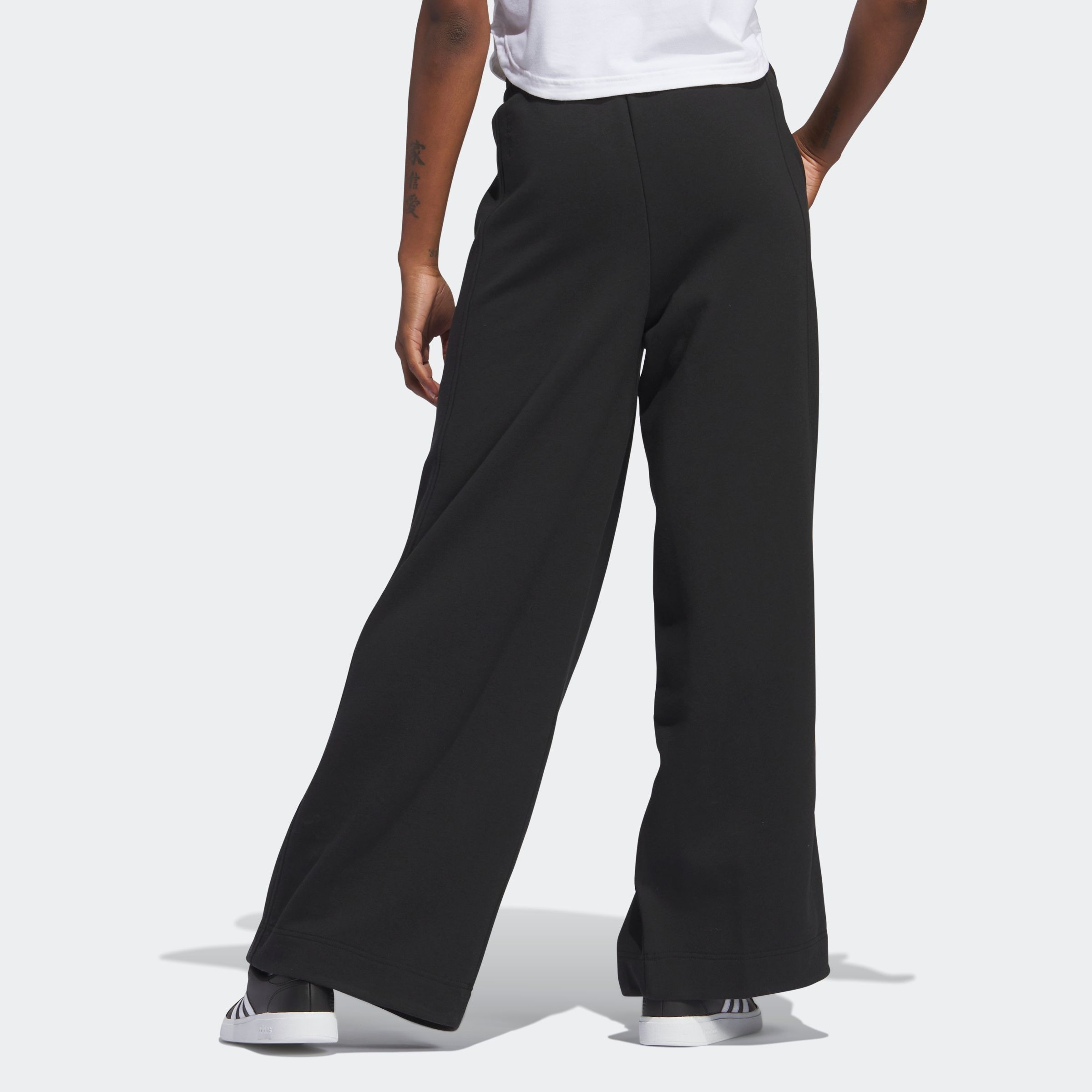 adidas Sportswear Sporthose »W ALL SZN WL«, (1 tlg.)