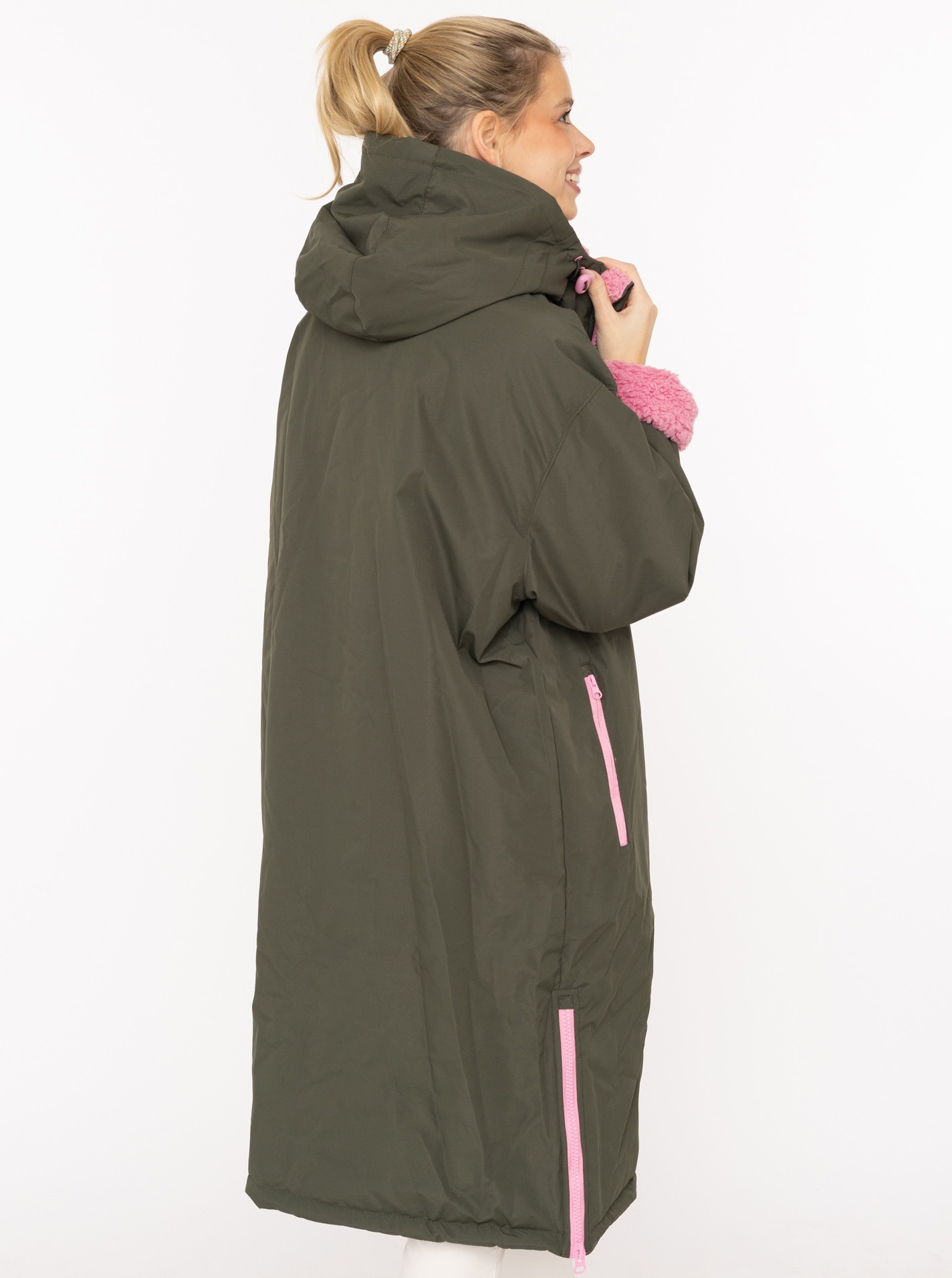 Zwillingsherz Kurzmantel »"Oversize Windjacke ZH"« seitliche Taschen, Kapuze, Reißverschluss, Teddy Futter