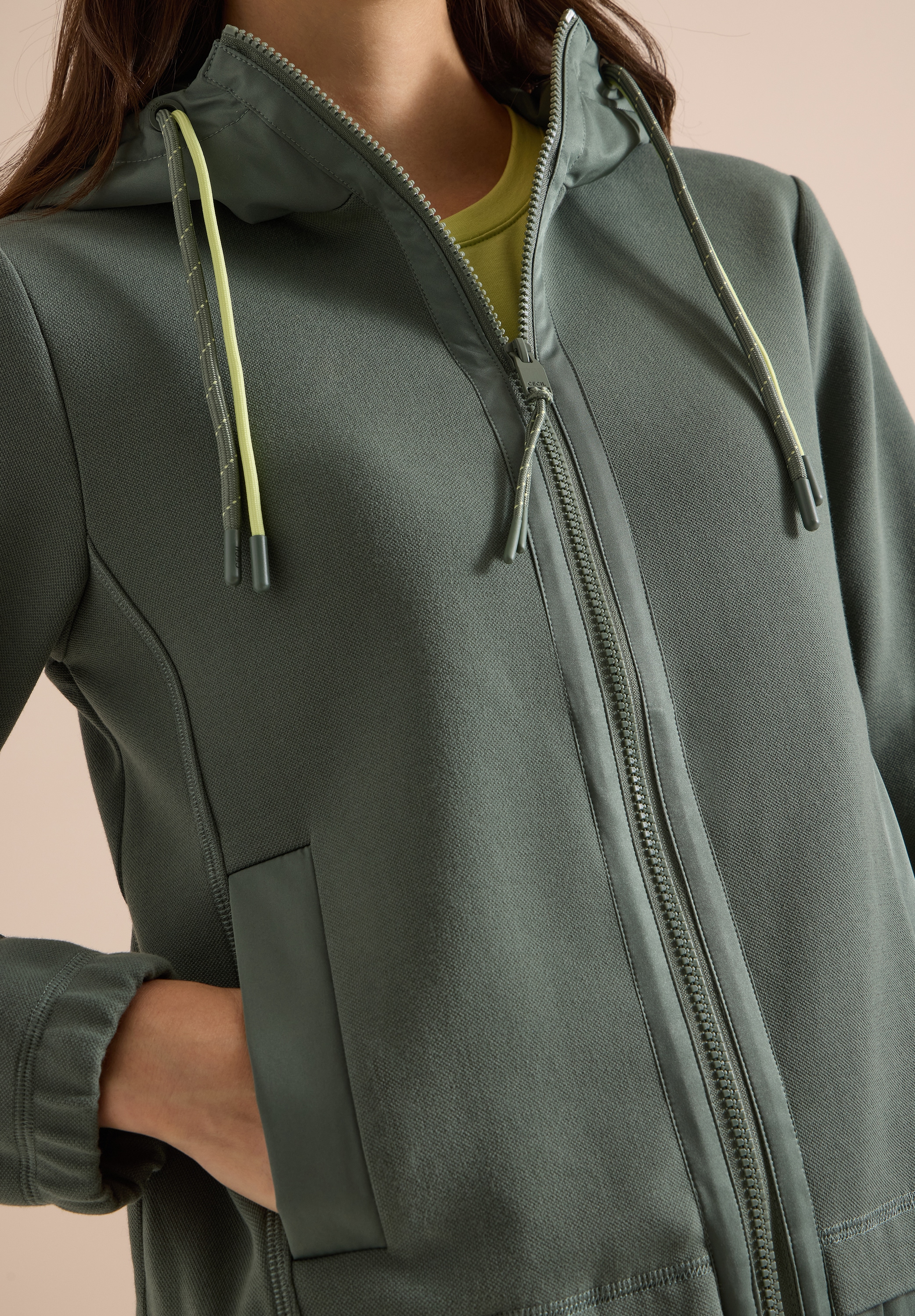 Cecil Kurzjacke mit Kapuze Lagen-Look, leicht wärmend