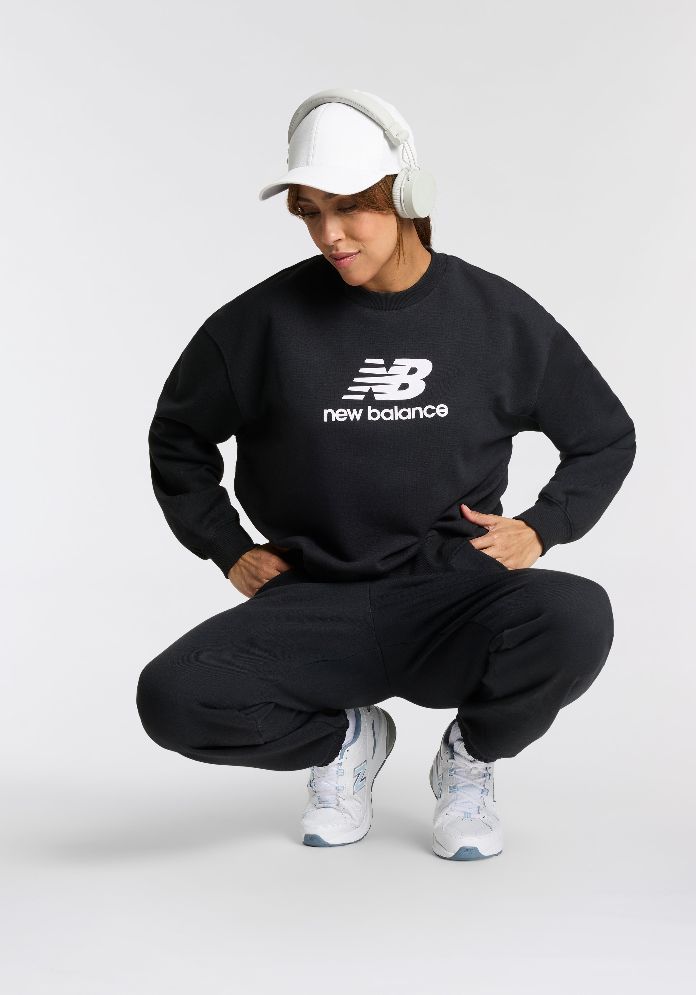New Balance Sweatshirt »Sport Essentials French Terry Logo Crew«