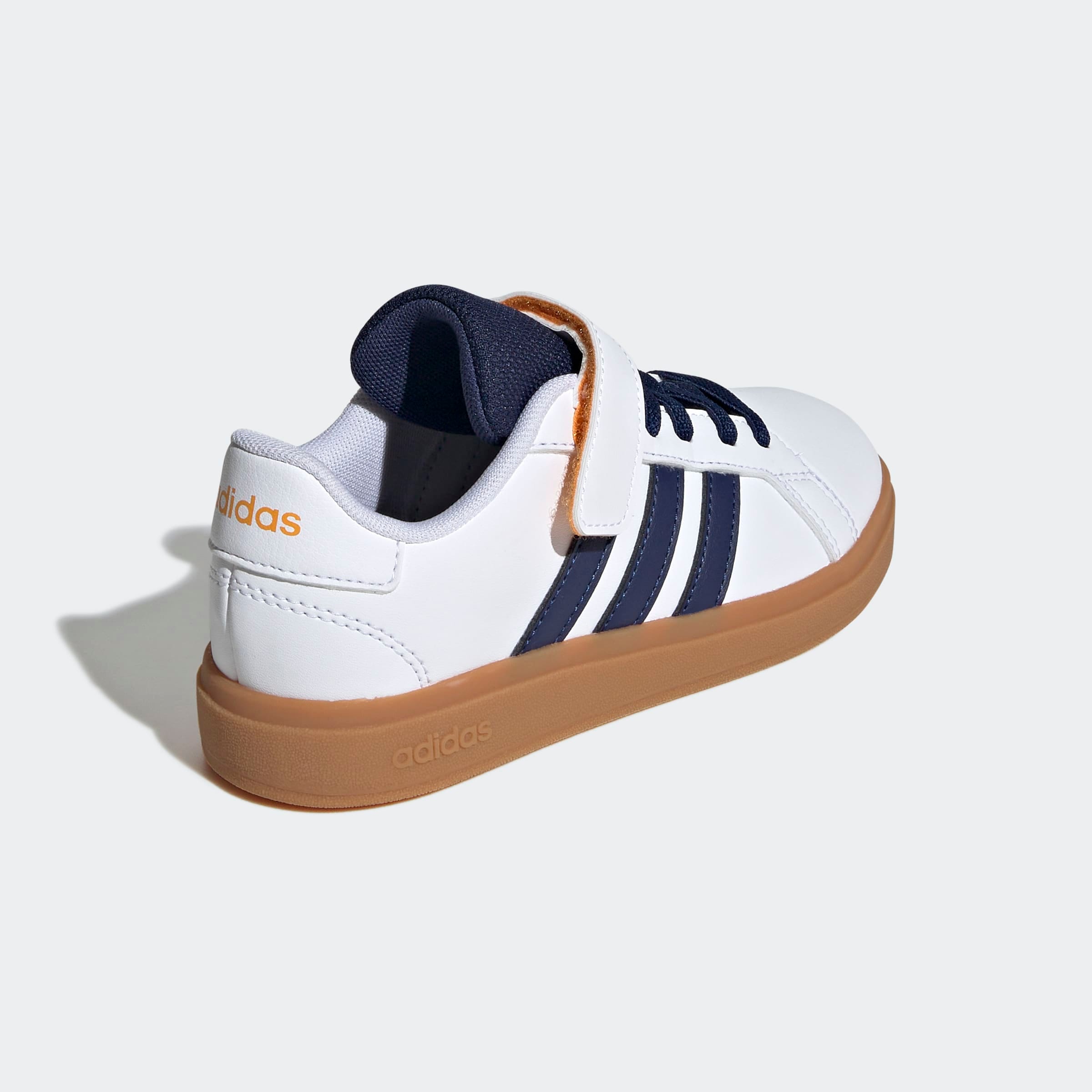 adidas Sportswear Sneaker »GRAND COURT 2.0 KIDS«, Design auf den Spuren des adidas Superstar