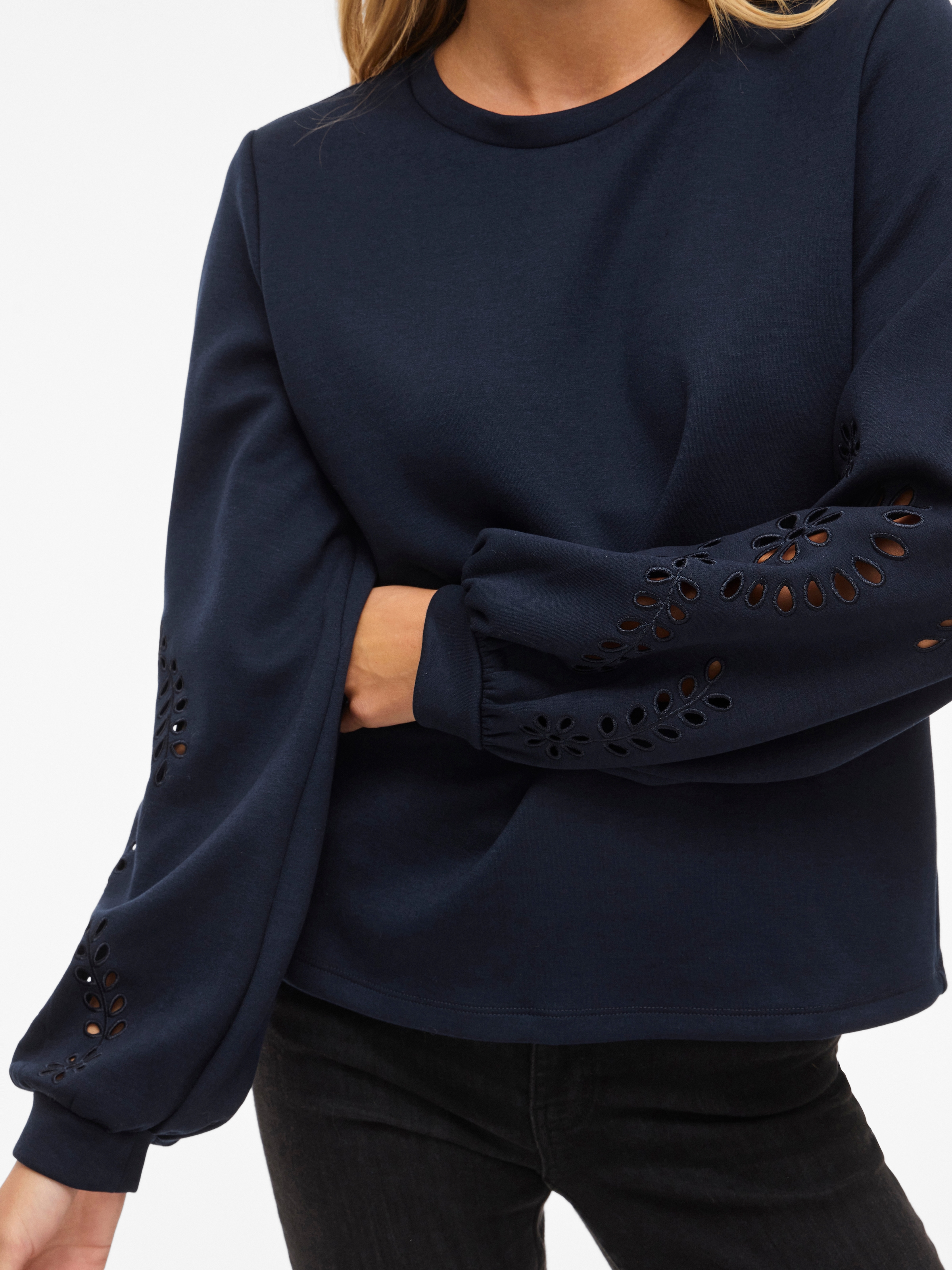 Vila Sweatshirt »VISANDY L/S DETAIL SWEAT TOP - NOOS«, Viskosemischung, regular fit
