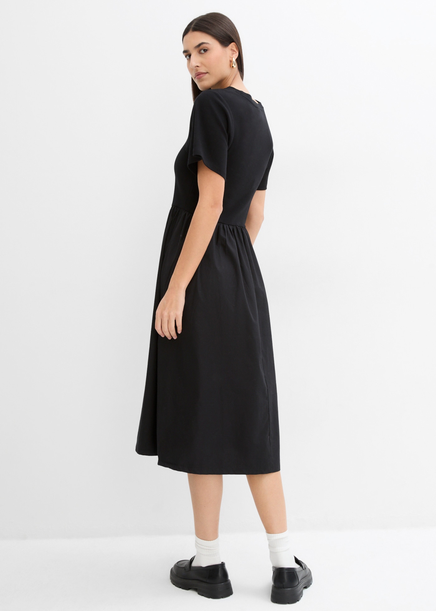 bonprix Midikleid aus Baumwolle, A-Linien-Passform, Kurzarm-Design, Midilänge