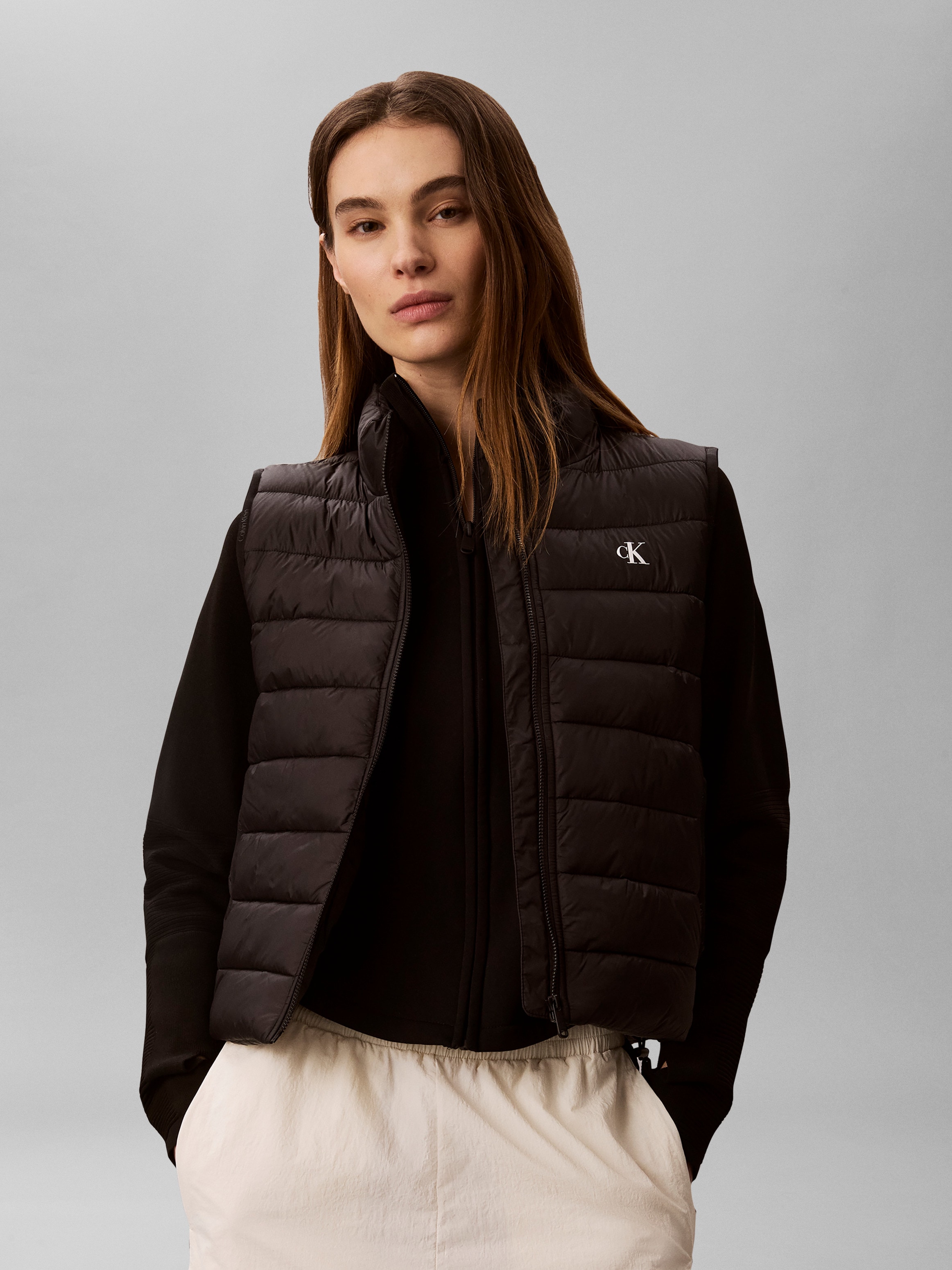 Calvin Klein Jeans Steppweste Stehkragen, kurze Form, wattiert