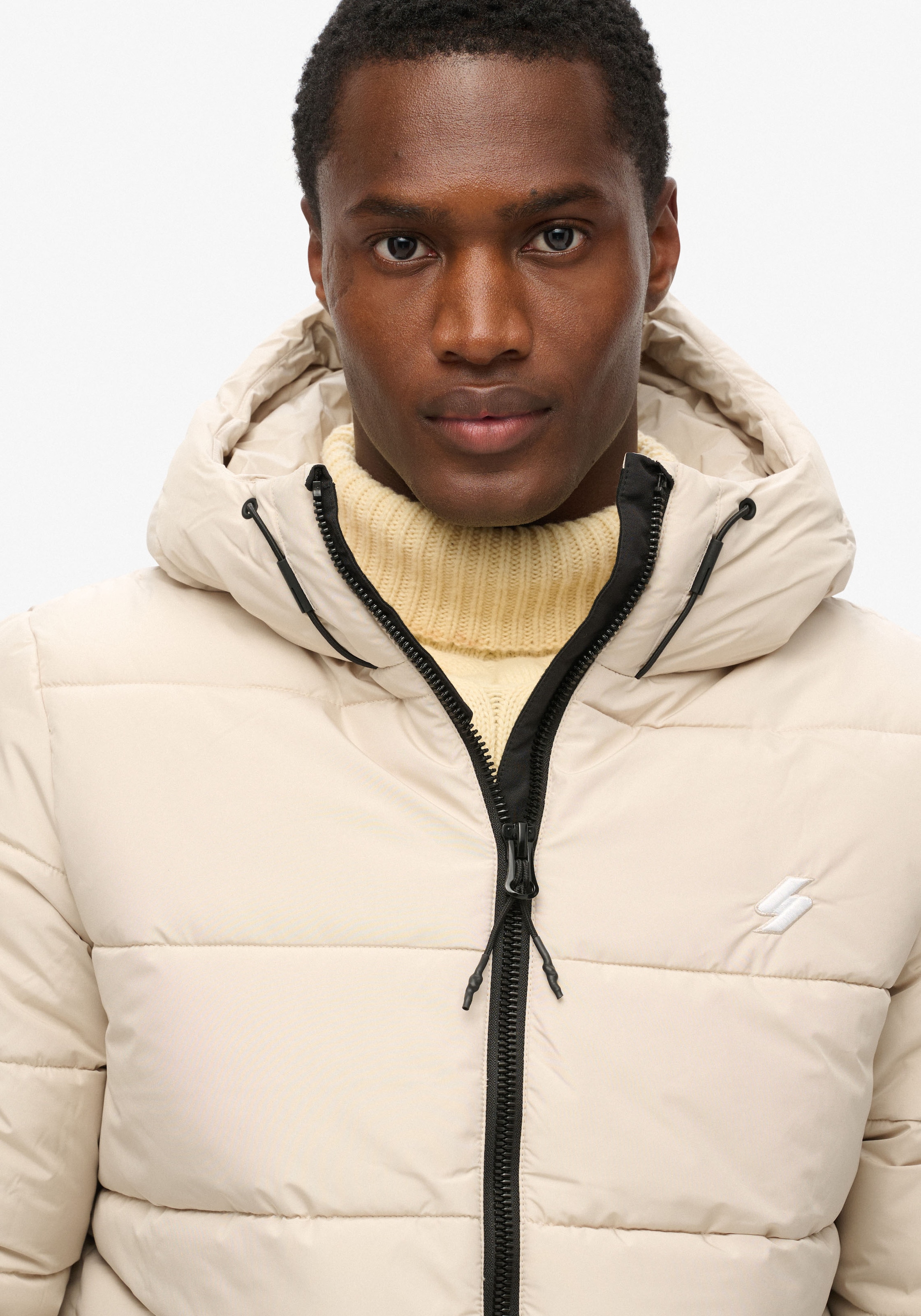 Superdry Steppjacke »HOODED SPORTS PUFFR JACKET«, mit Kapuze, mit kontrastfarbener Stickerei