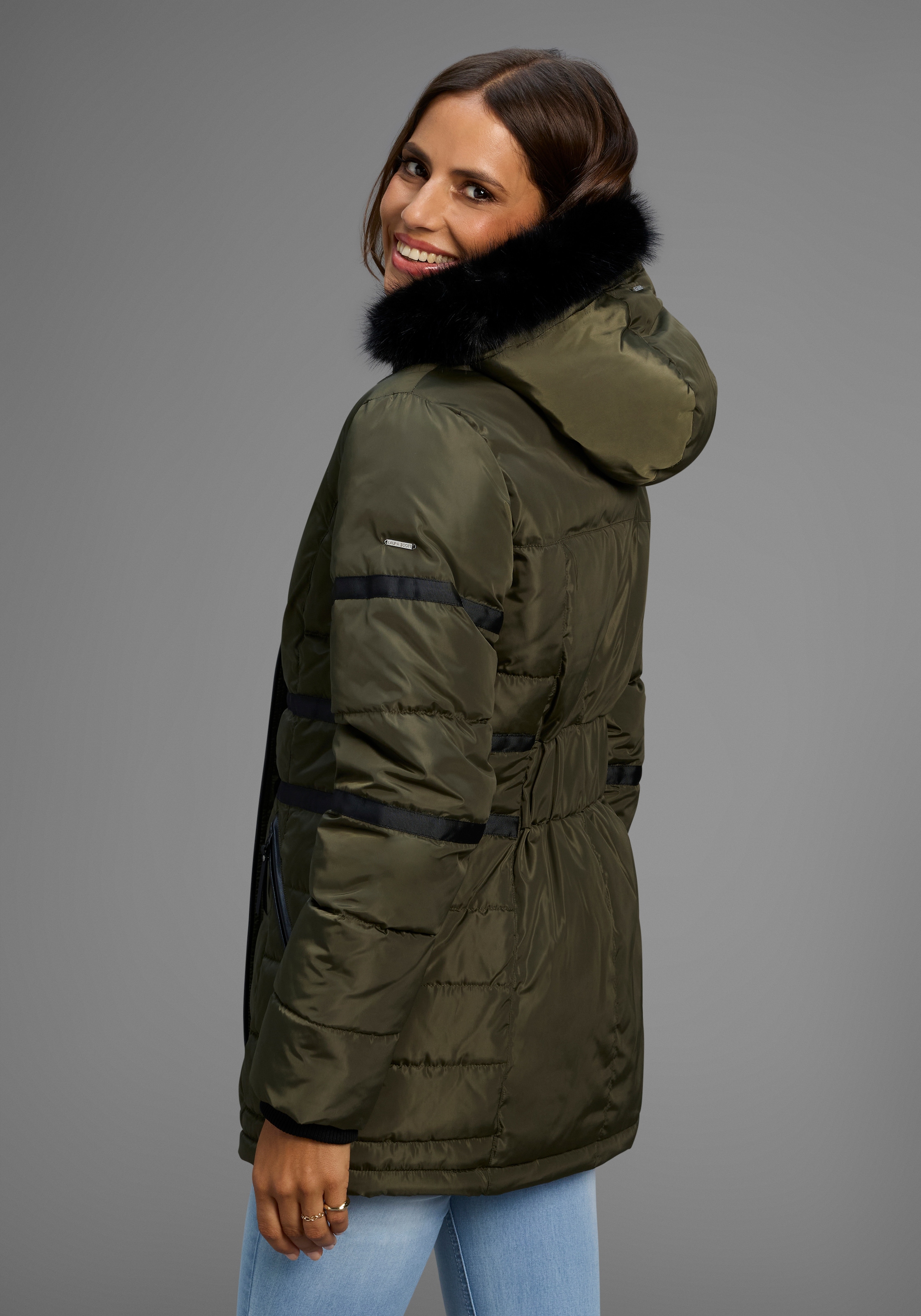 Laura Scott Winterjacke, mit Kapuze, figurumschmeichelnde Passform, mit abnehmbarer Kapuze