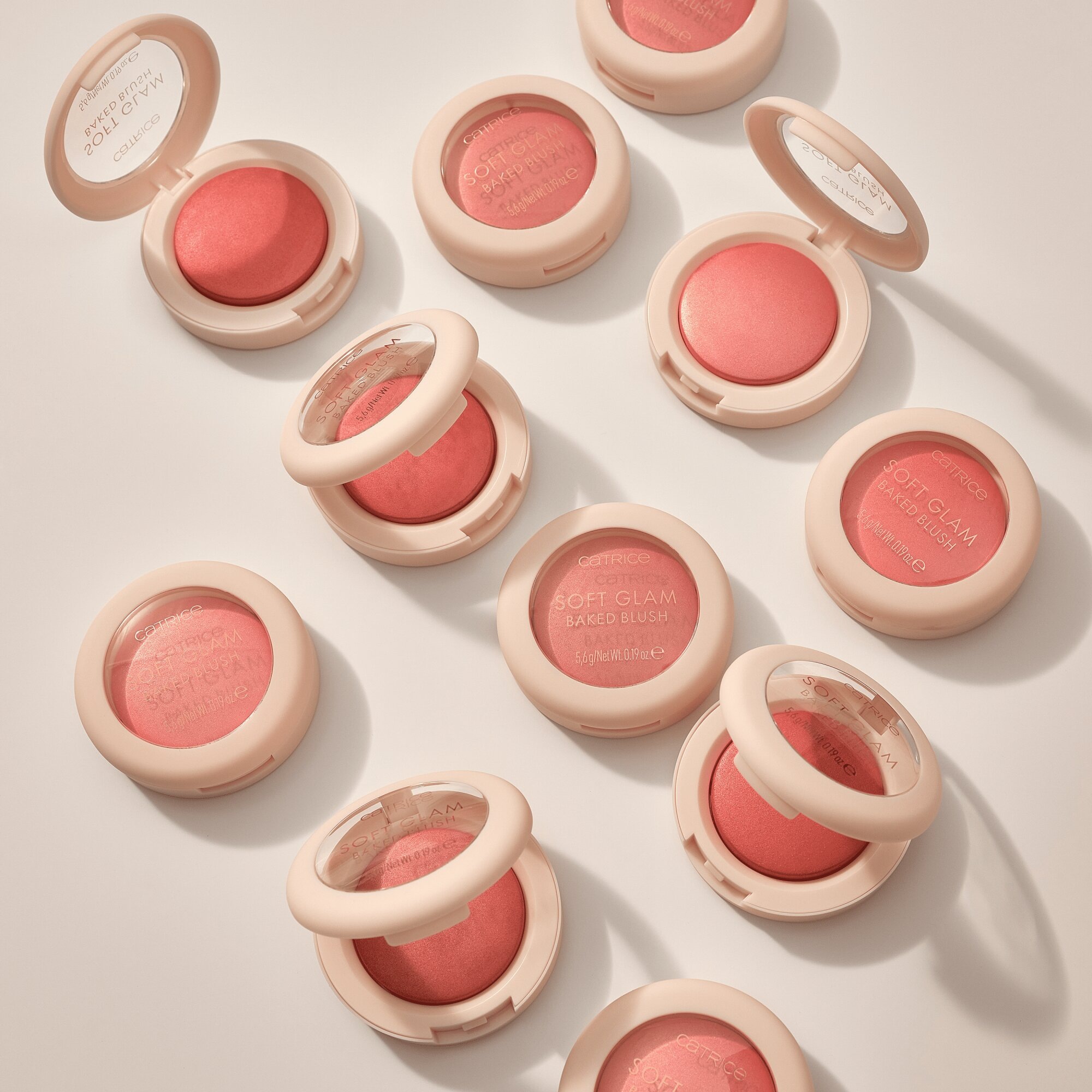 Catrice Rouge »Soft Glam Baked Blush« Eleganter Beerenton mit sanftem Schimmer für einen strahlenden Look