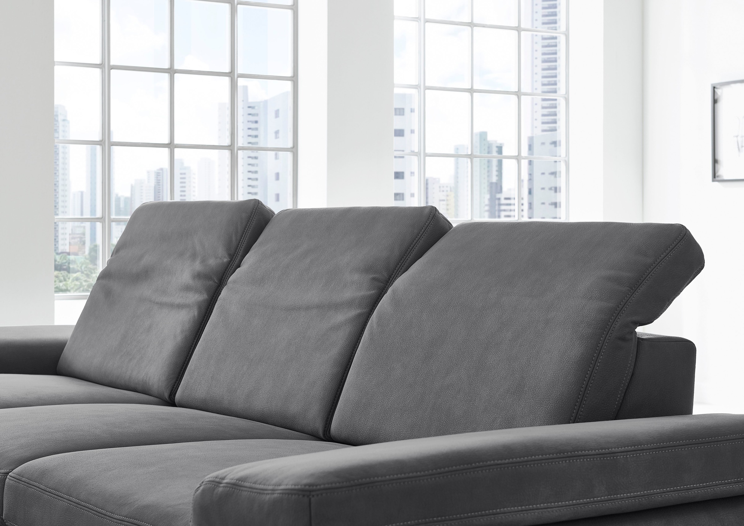 Die PlanBar Ecksofa »MP-IN17041 L-Form«, mit Sitztiefenverstellung, optional Kopfteilverstellung & Bettfunktion