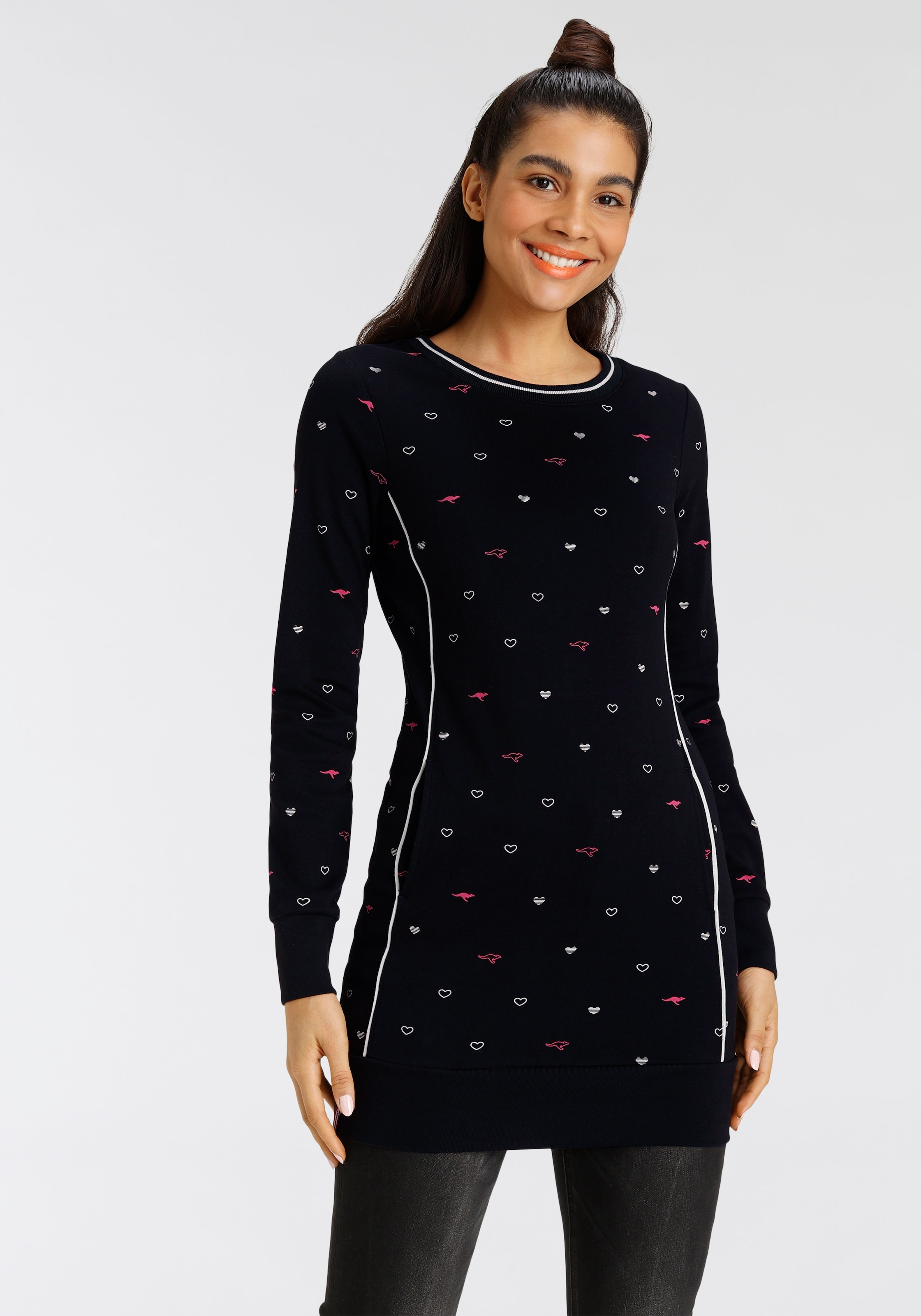KangaROOS Sweater, Langarm, figurbetont, aus Interlock-Baumwolle, mit Nahttaschen