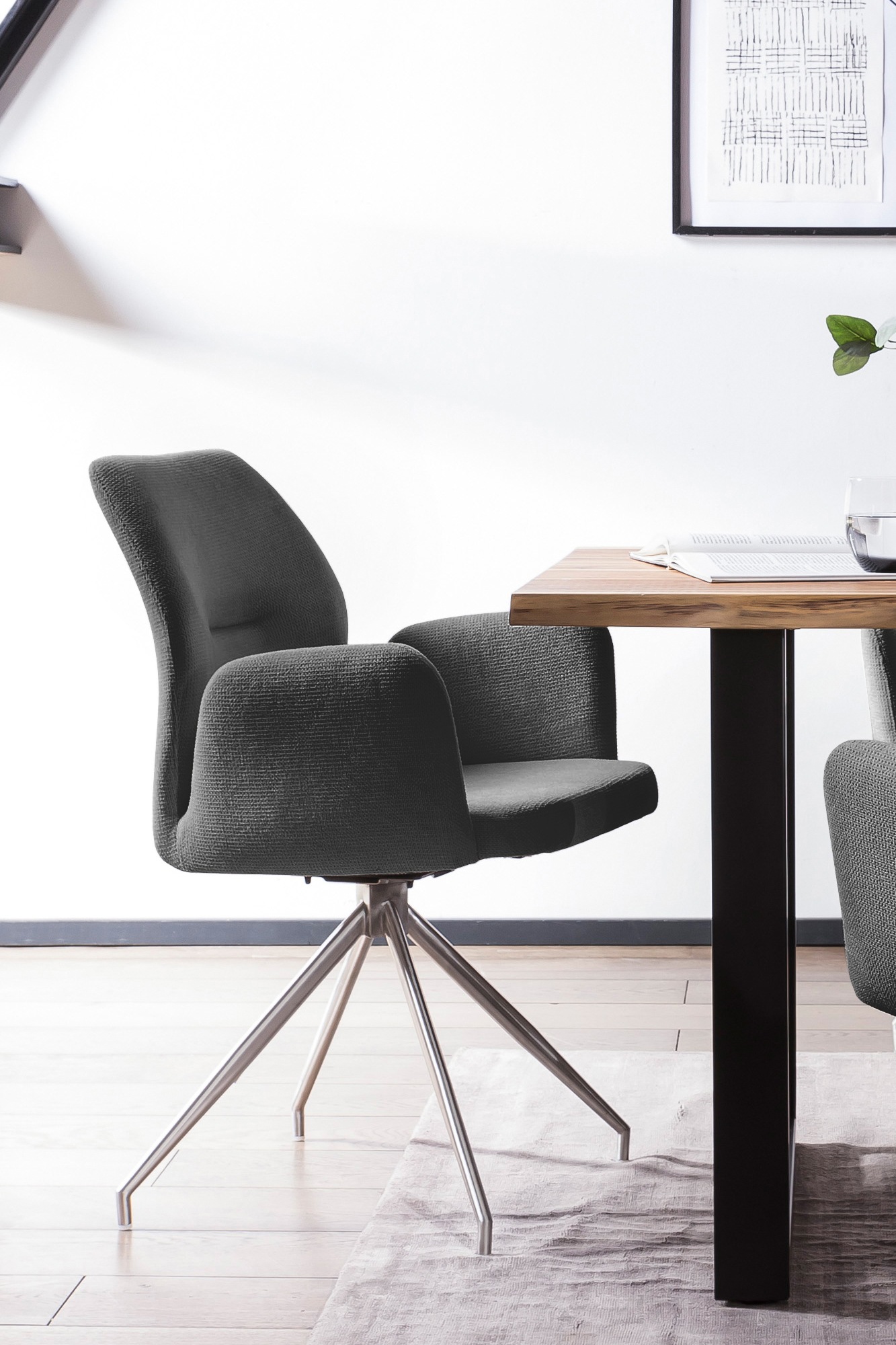 SalesFever Essgruppe »Stilvolle Essgruppe«, (Set, 5 tlg.), Tischplatte behandelt mit OSMO Hartwachs-Öl in seidenmattem Finish