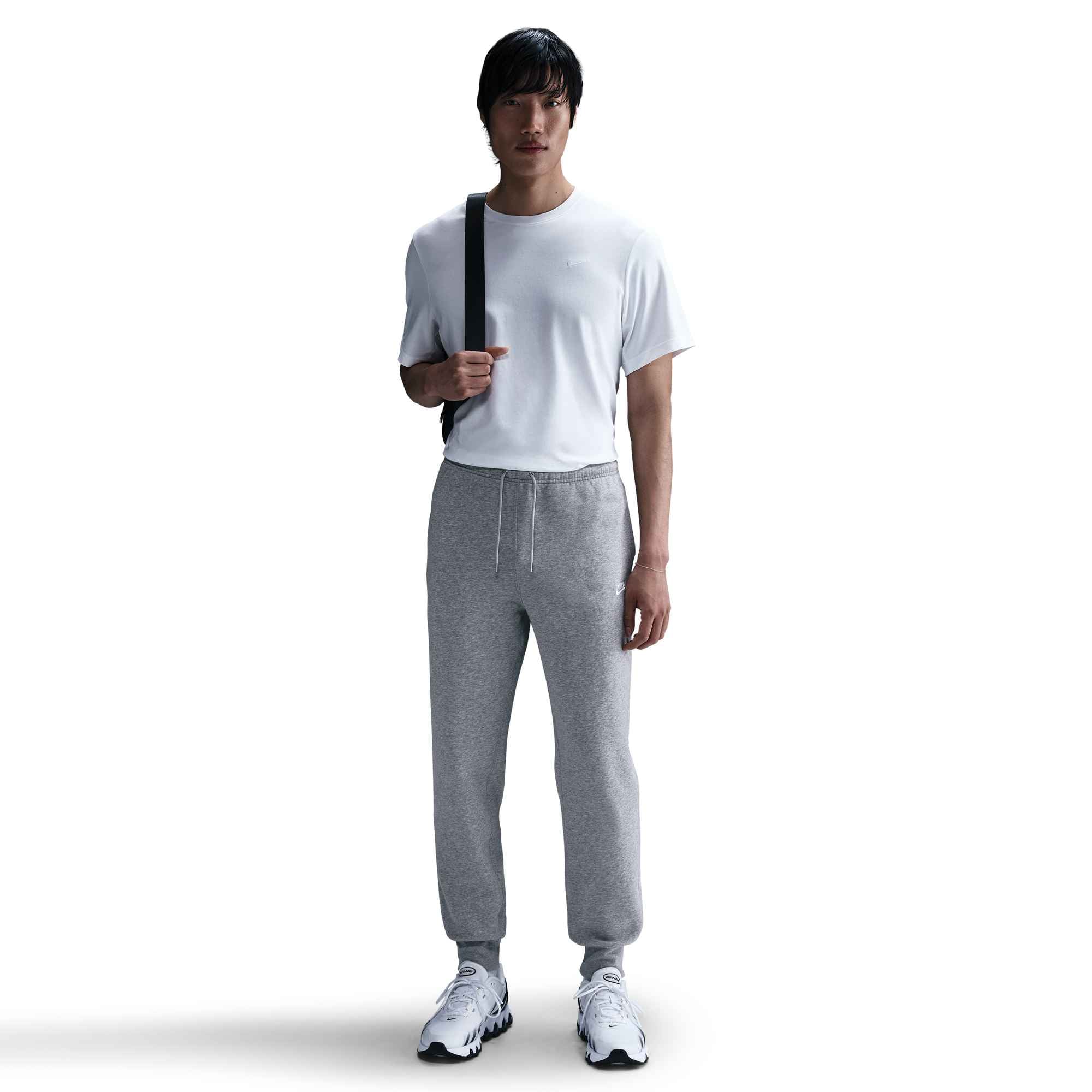 Nike Sportswear Sporthose »M NK CLUB BB JOGGER«  aus angerautem Fleece, mit elastischem Bund und Kordelzug