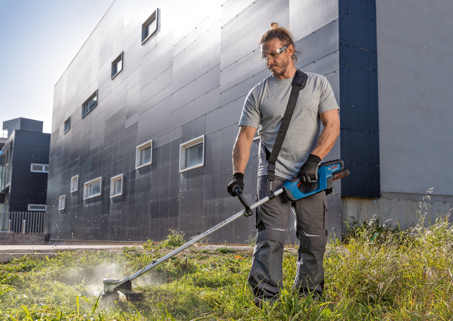 Bosch Professional Akku-Rasentrimmer »»GRT 18V-33 Professional««, ohne Akku, ohne Ladegerät