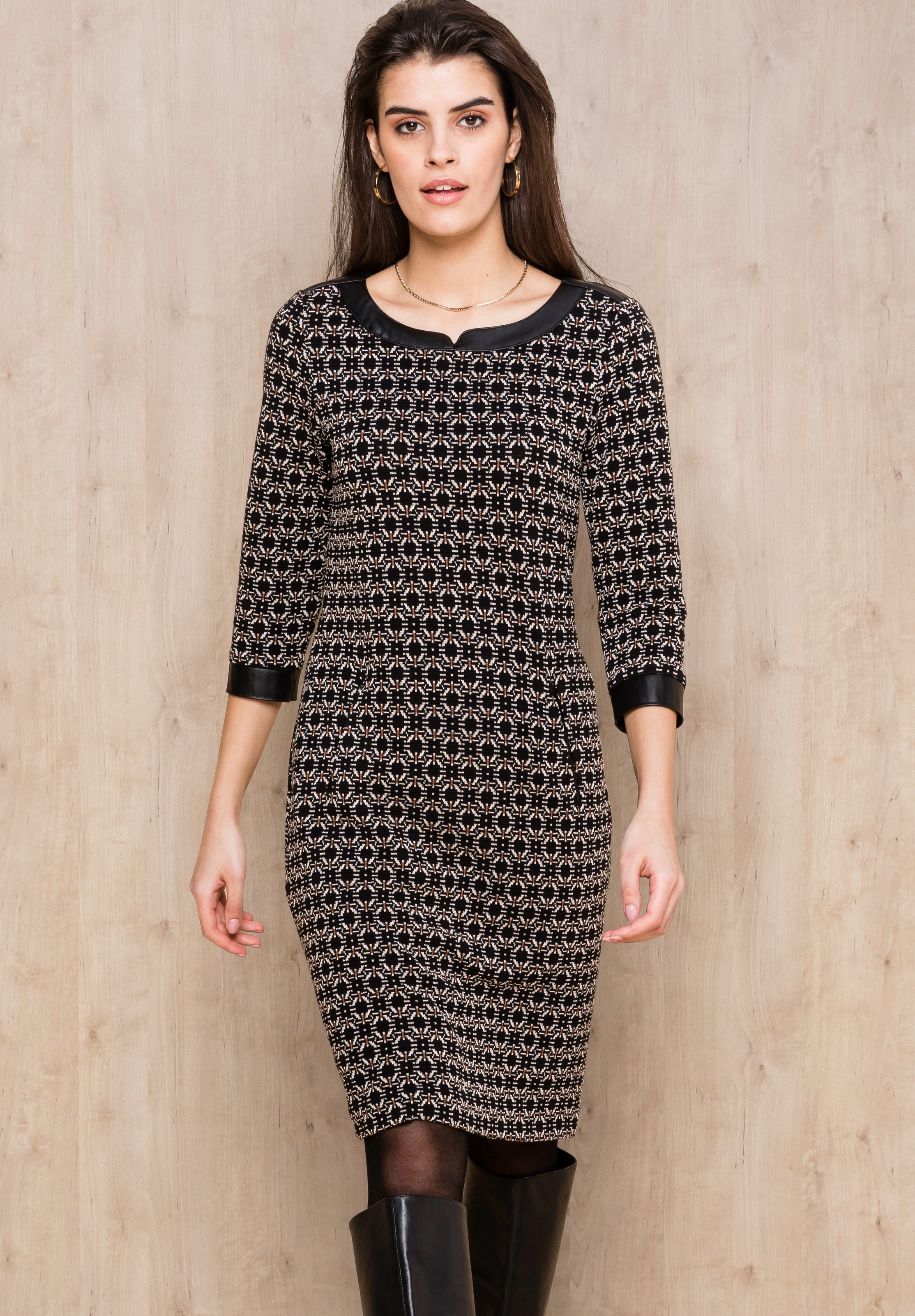 bianca Jerseykleid »DANILO«, im Jacquard-Muster mit Lederimitatpaspeln