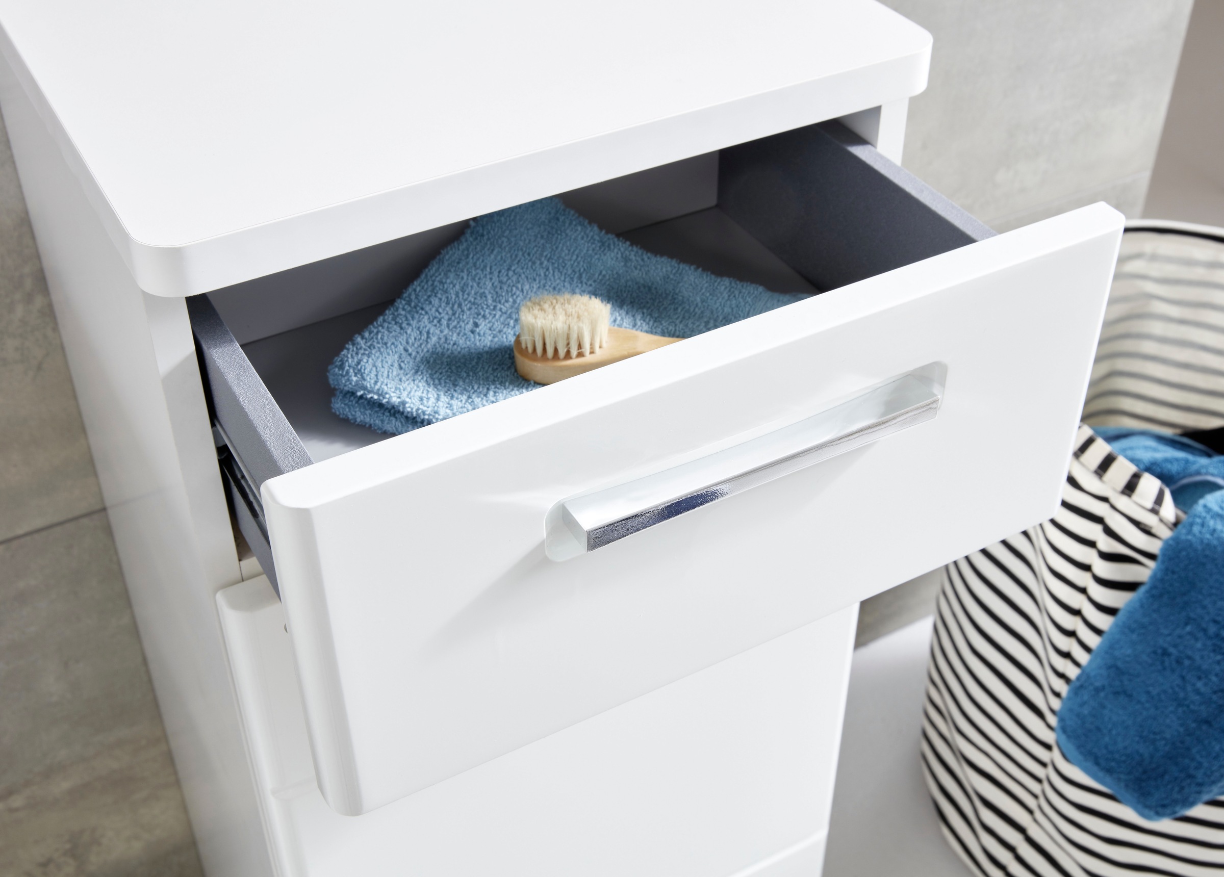 welltime Unterschrank »Mora«, Badkommode in Weiß mit Schublade und 2 Fächern - (B/T/H) 37/34/87 cm