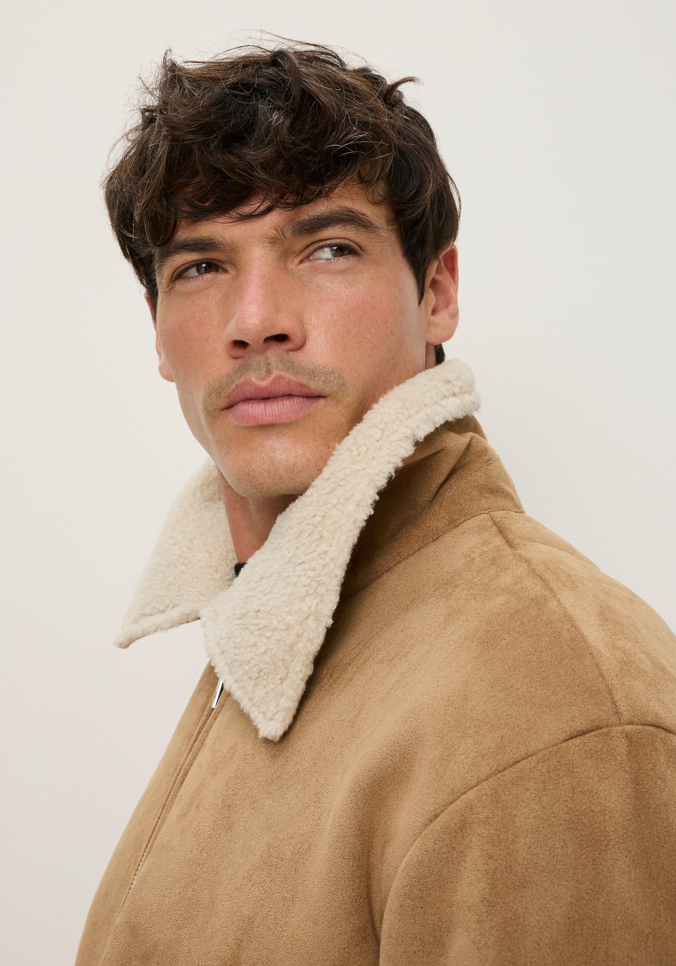 Bruno Banani Lederimitatjacke in Wildlerderoptik mit Teddy Fell gefüttert
