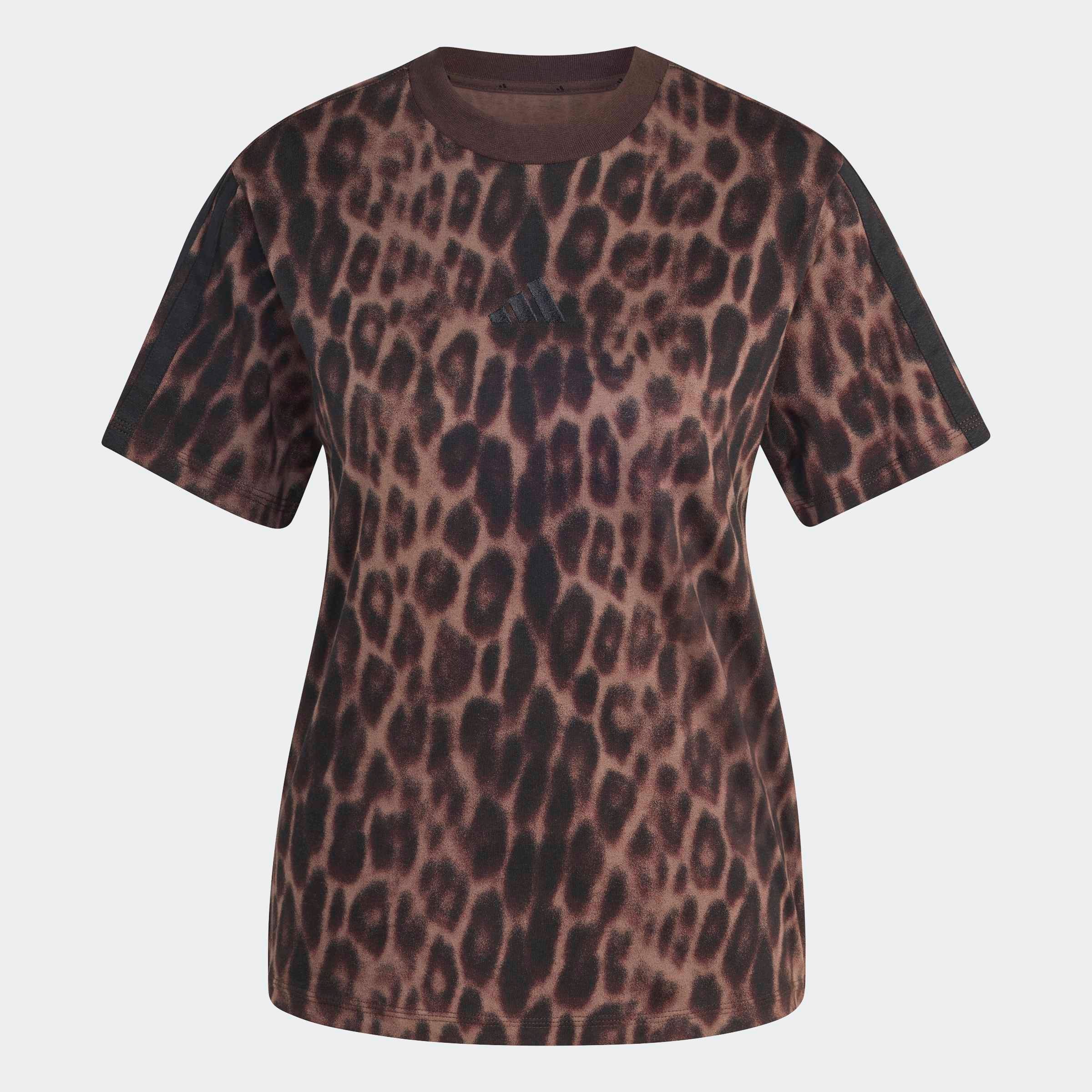 adidas Sportswear T-Shirt »SEASONAL ESSENTIALS MIT LEOPARDENPRINT UND 3-STREIFEN«