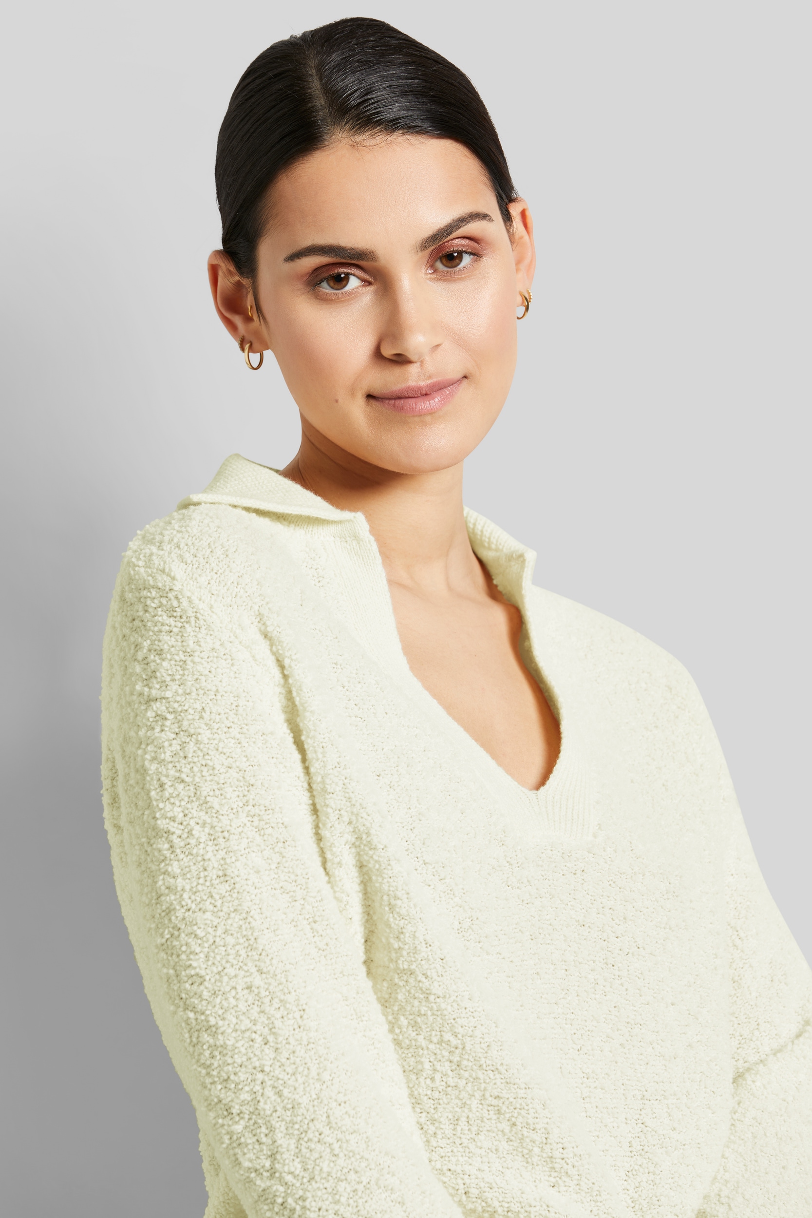 Kragen Online Shop mit V-Ausschnitt-Pullover, bugatti im OTTO