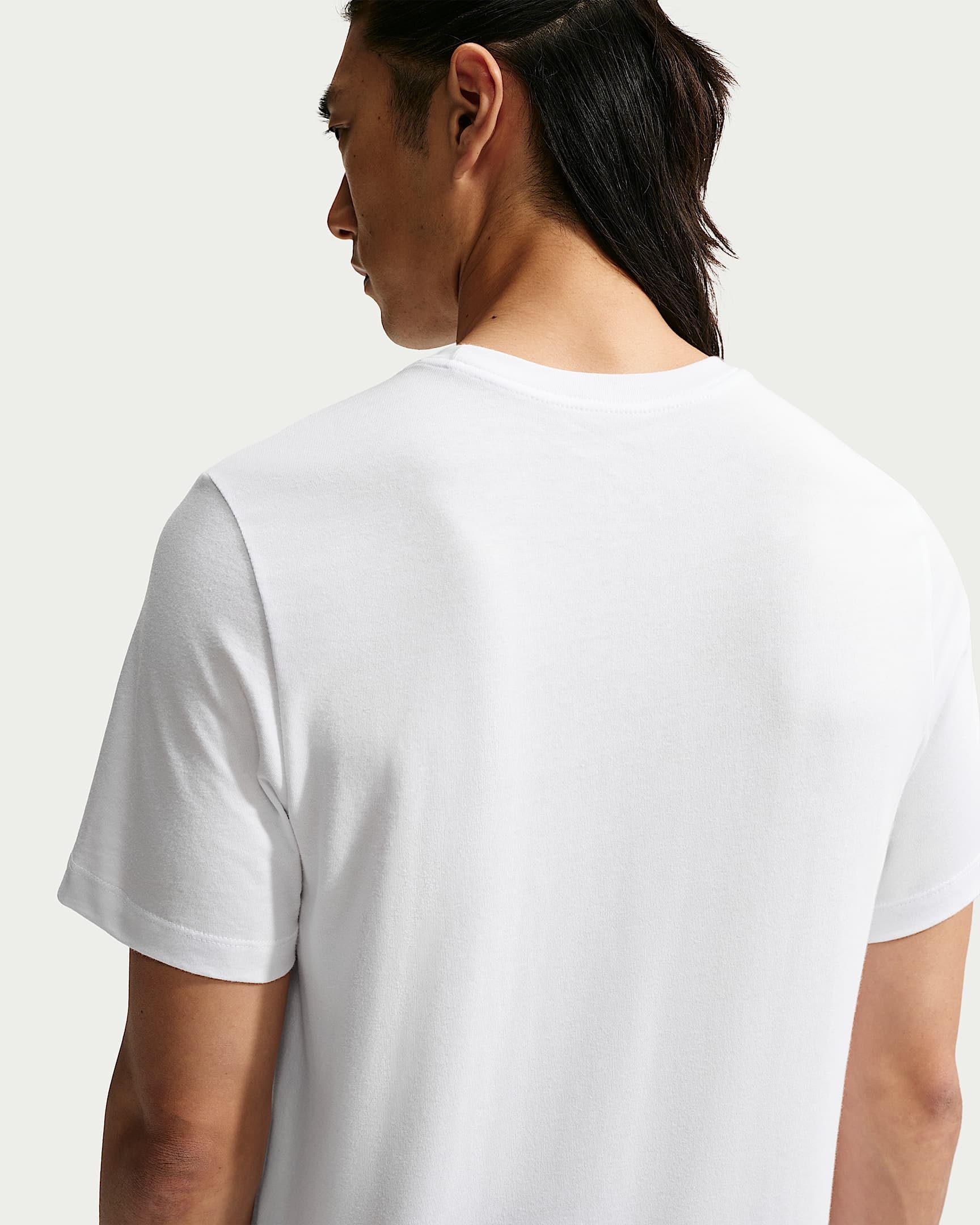 Nike Sportswear T-Shirt »Nike Sportswear Men's T-Shirt« mit Rundhalsausschnitt, aus Baumwolle, normale Länge