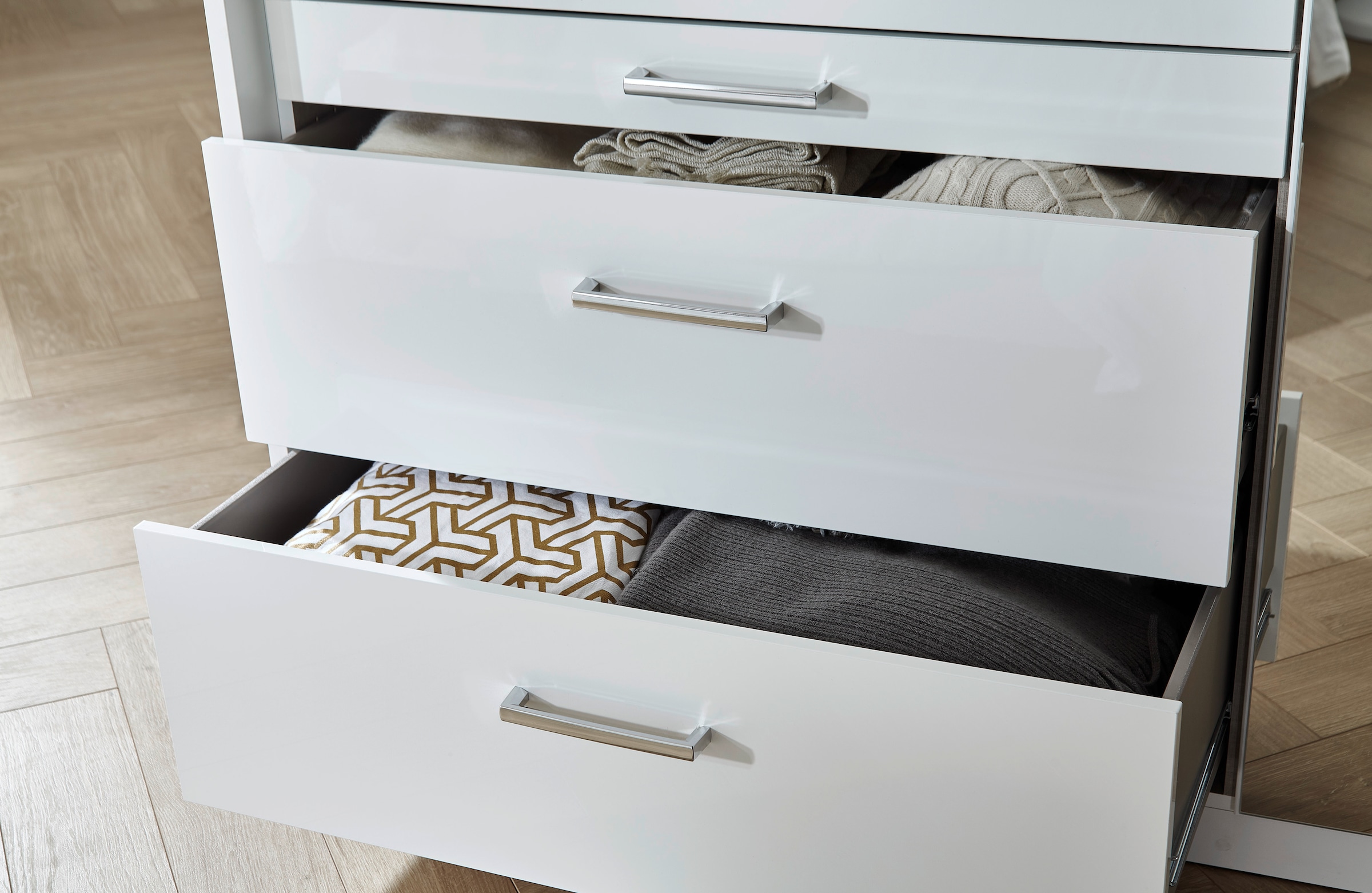 rauch Drehtürenschrank »Kleiderschrank Schrank Garderobe Garderobenschrank Topseller HOMBURG« inkl. Passepartout, oberer Schubkasten mit Einteilung MADE IN GERMANY