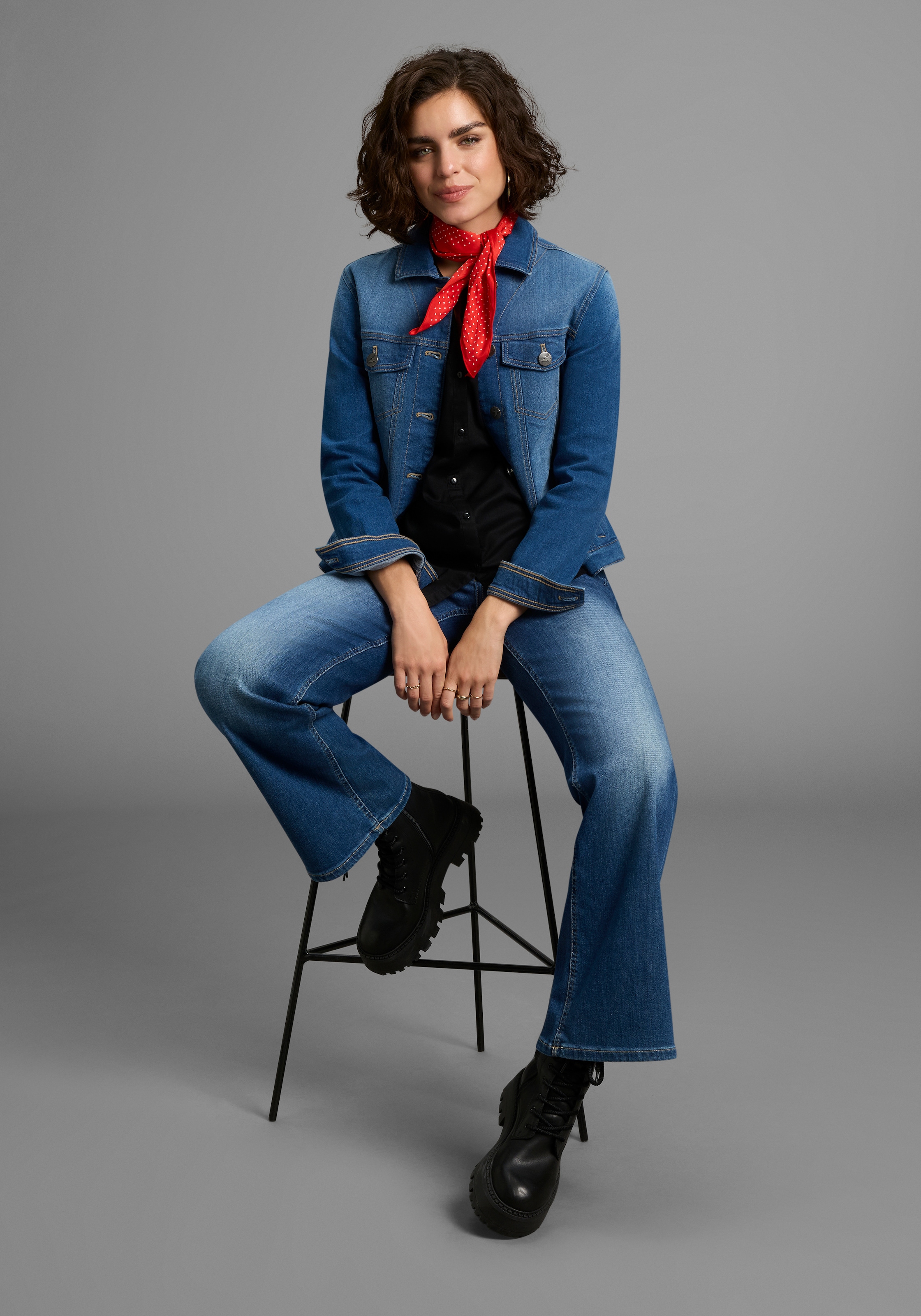 Arizona Jeansjacke, aus Baumwollmischung, figurbetont, in Stretch-Qualität