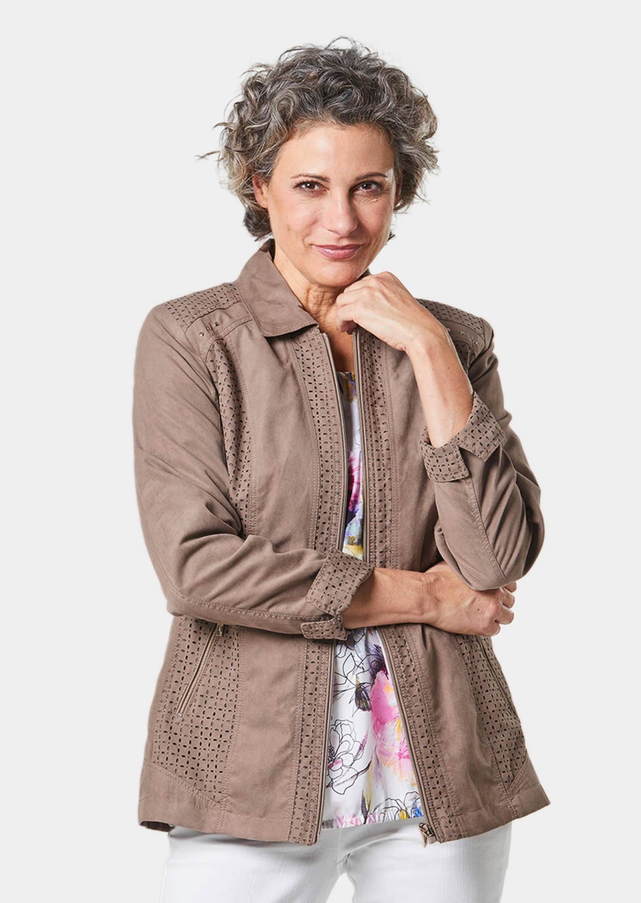 GOLDNER Jackenblazer »Velourslederimitat-Blazer mit Perforierung«